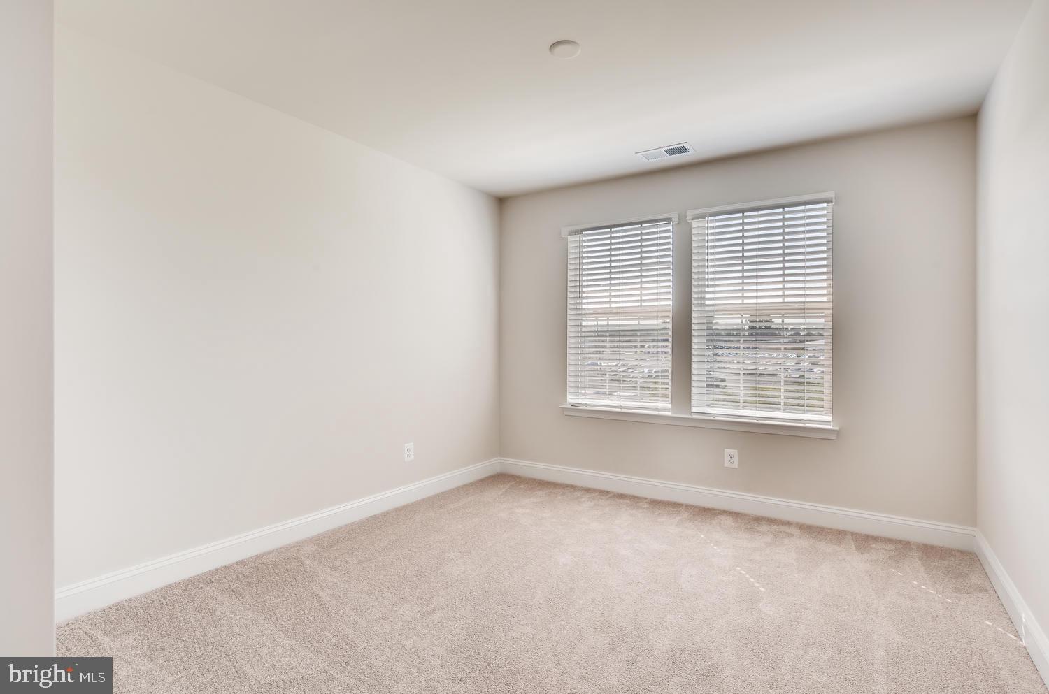 HAMILTON RESERVE - Residential