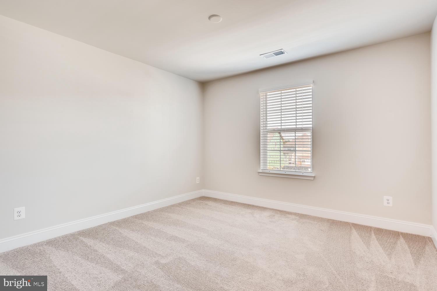 HAMILTON RESERVE - Residential