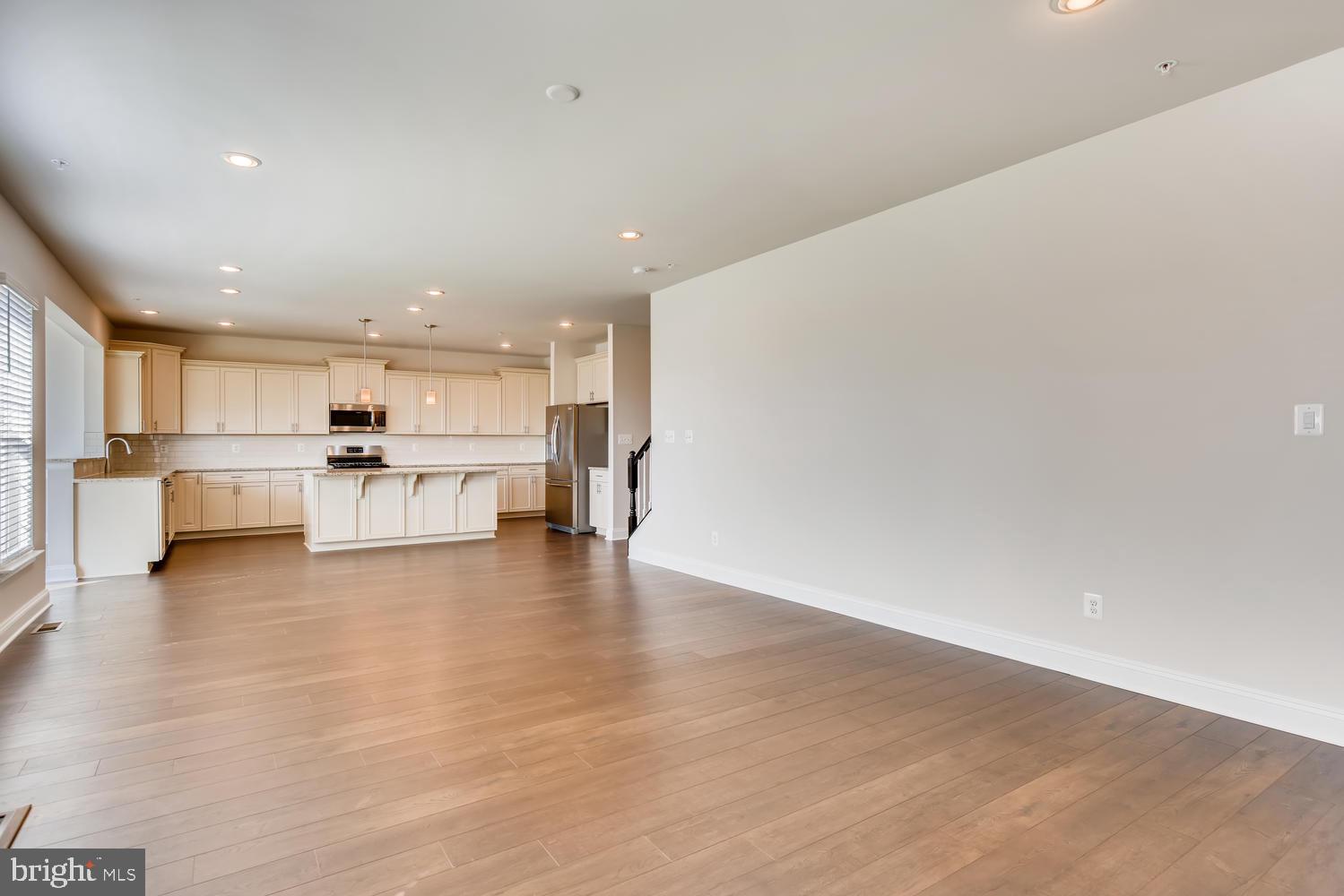 HAMILTON RESERVE - Residential