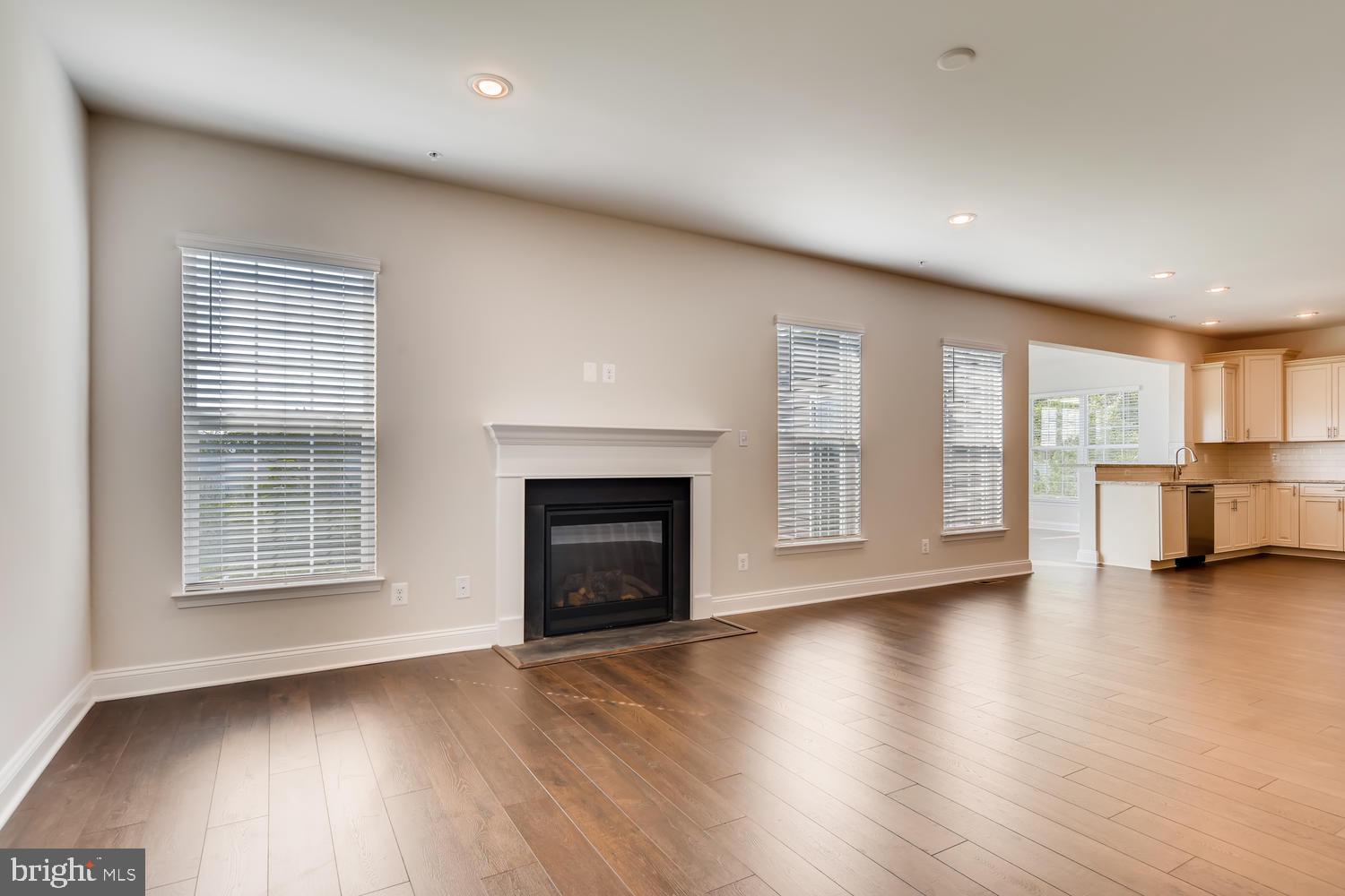 HAMILTON RESERVE - Residential