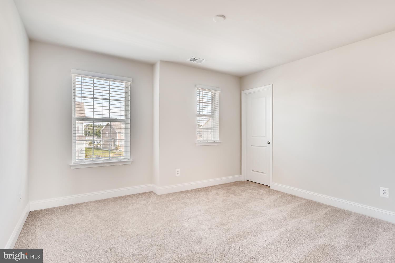 HAMILTON RESERVE - Residential