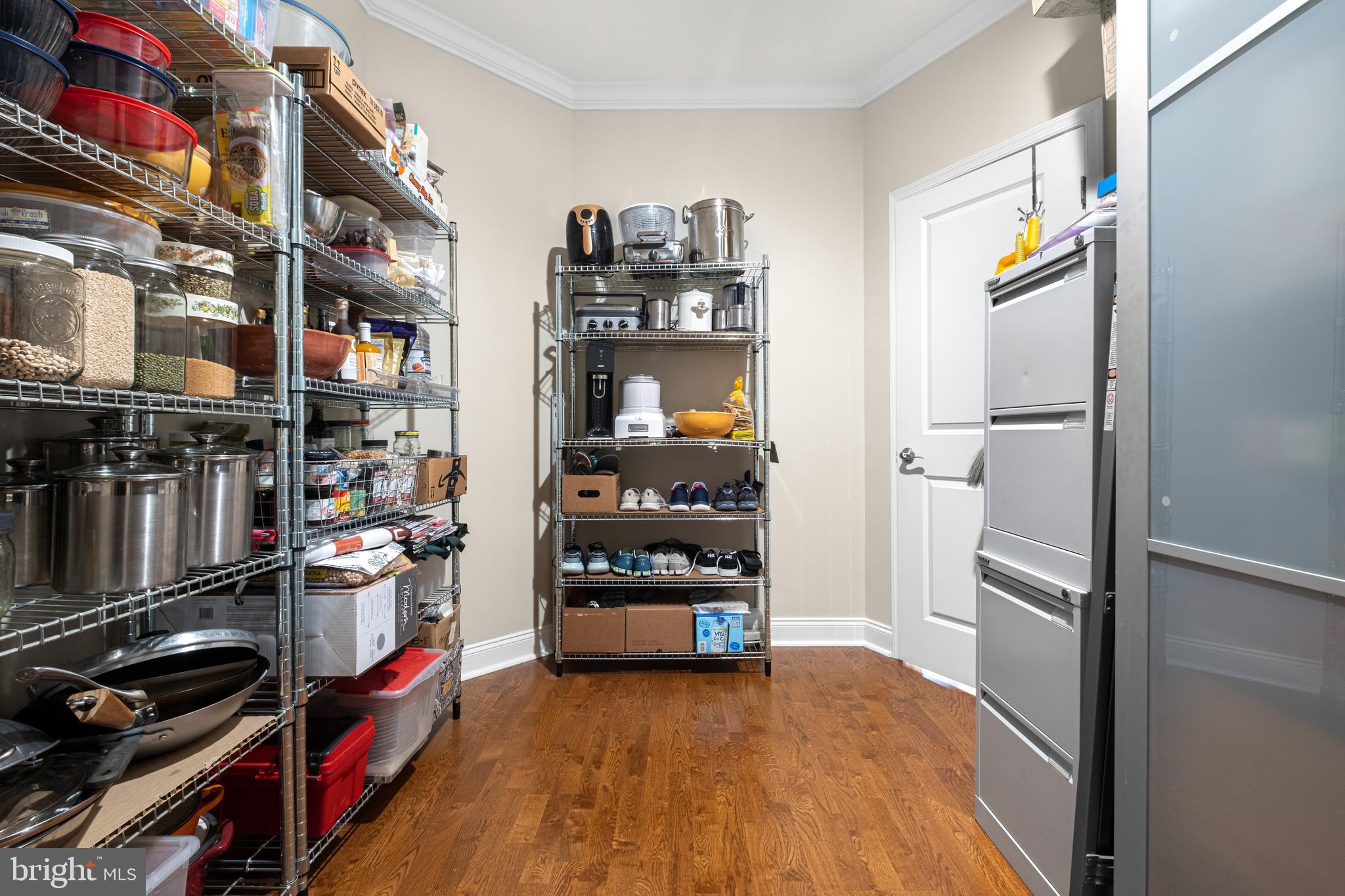 NAVAL SQUARE - Residential Lease