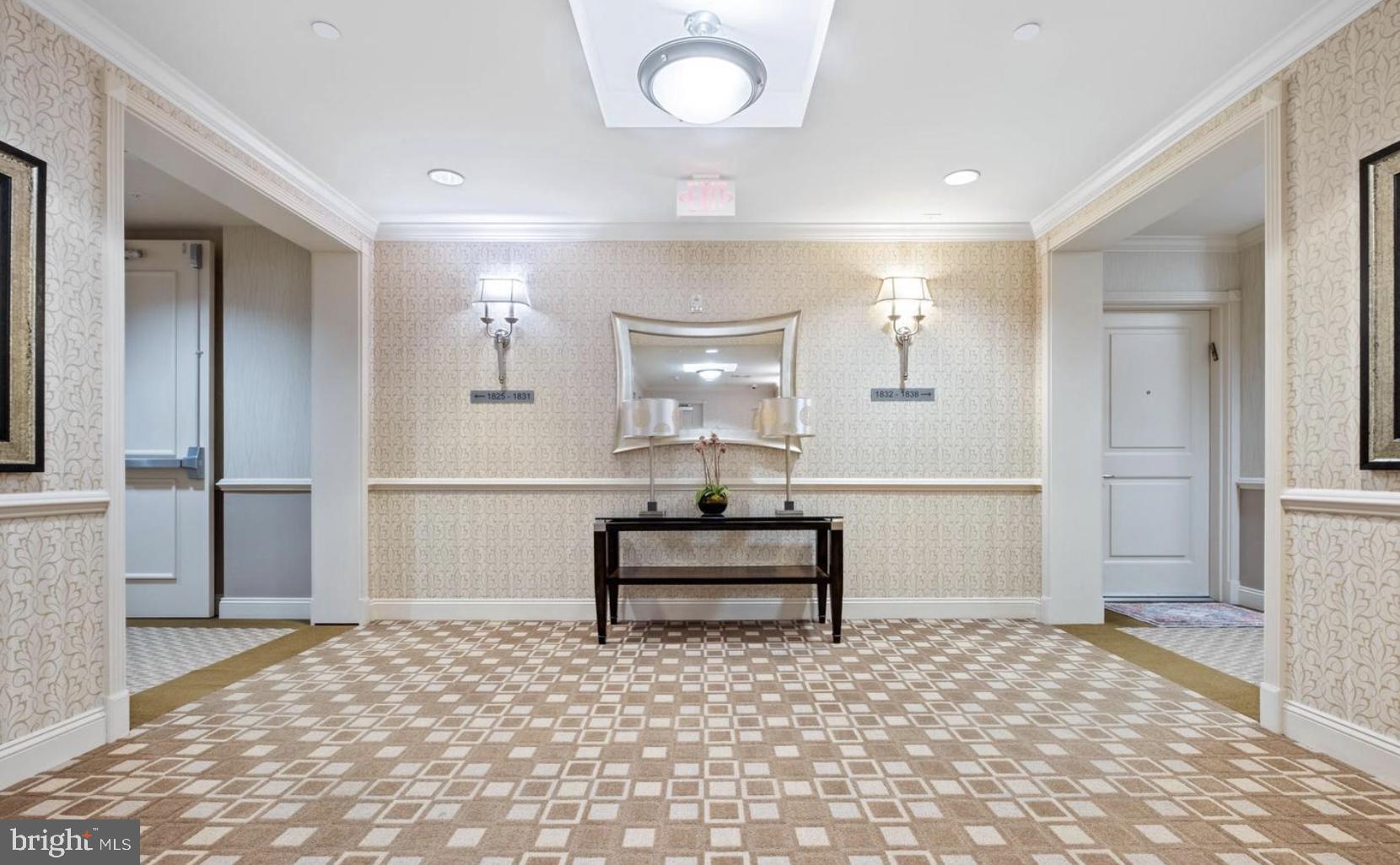 NAVAL SQUARE - Residential Lease