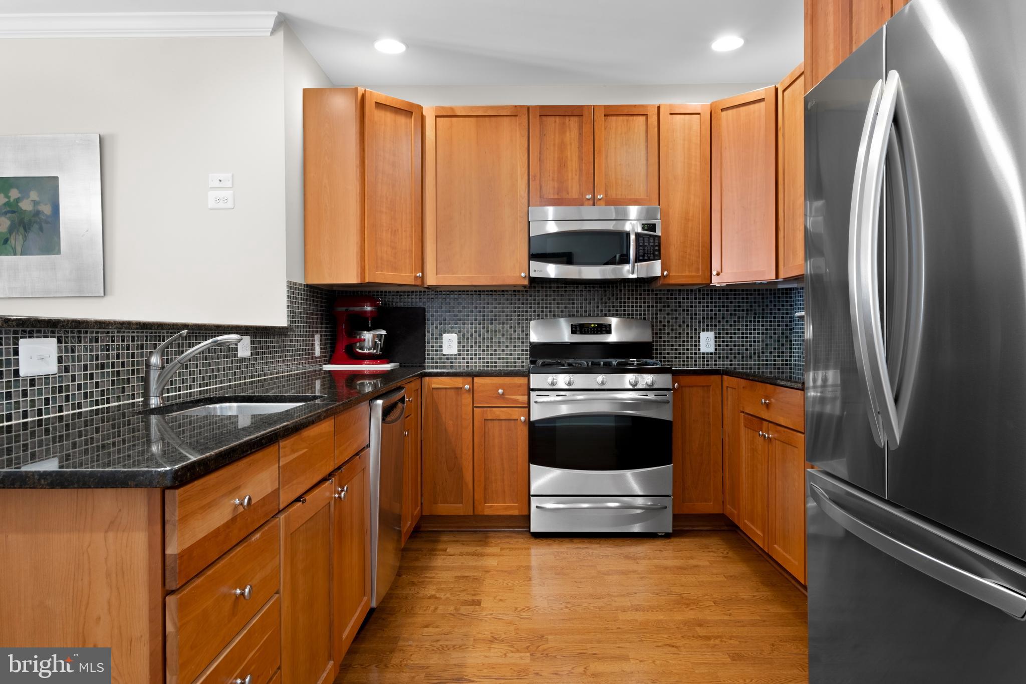 NAVAL SQUARE - Residential Lease