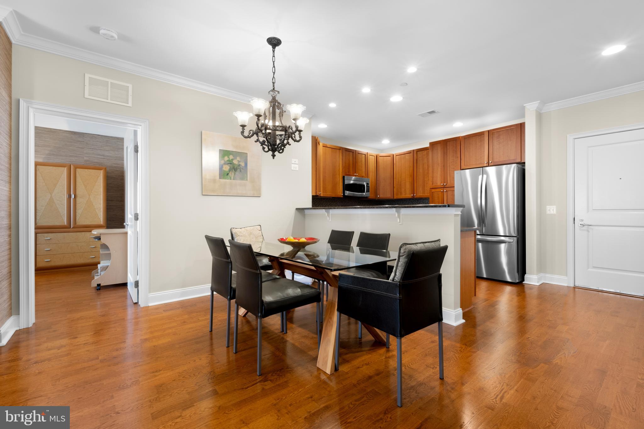 NAVAL SQUARE - Residential Lease