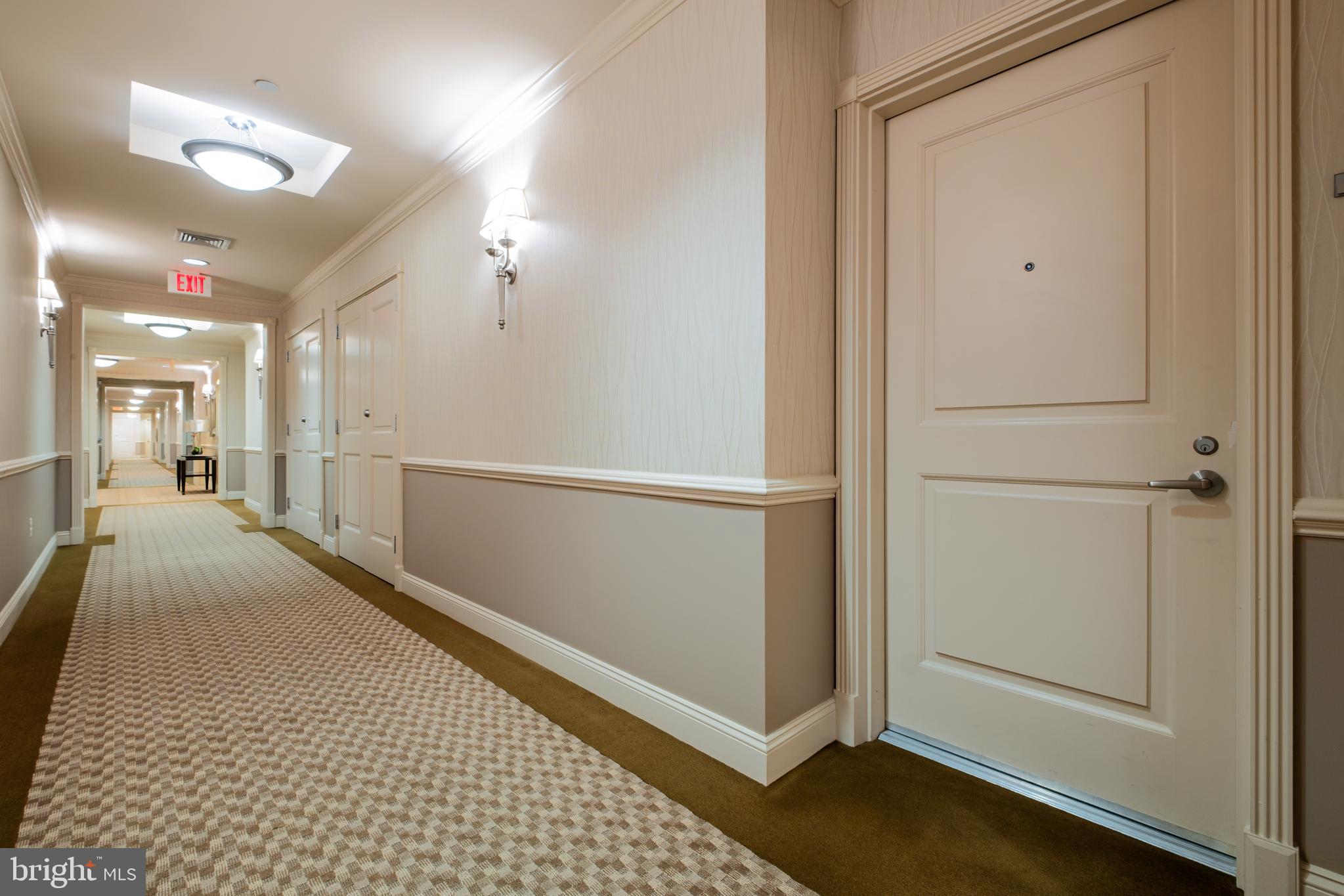 NAVAL SQUARE - Residential Lease