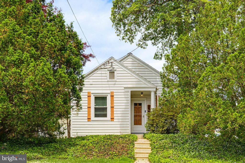 Photo of 139 Montrose Avenue, LANCASTER, PA 17603 (MLS # PALA2088156)