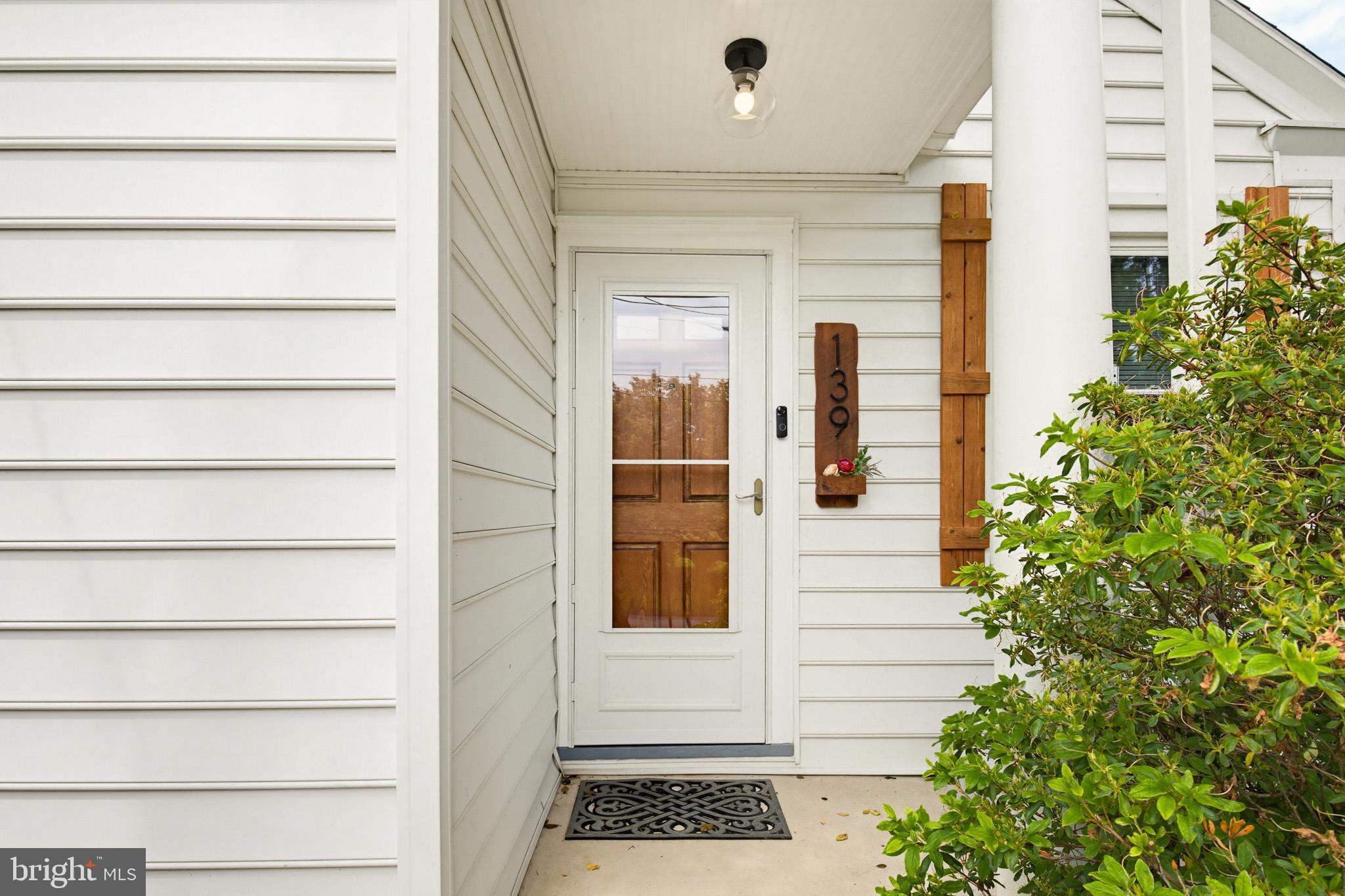 139 MONTROSE AVENUE