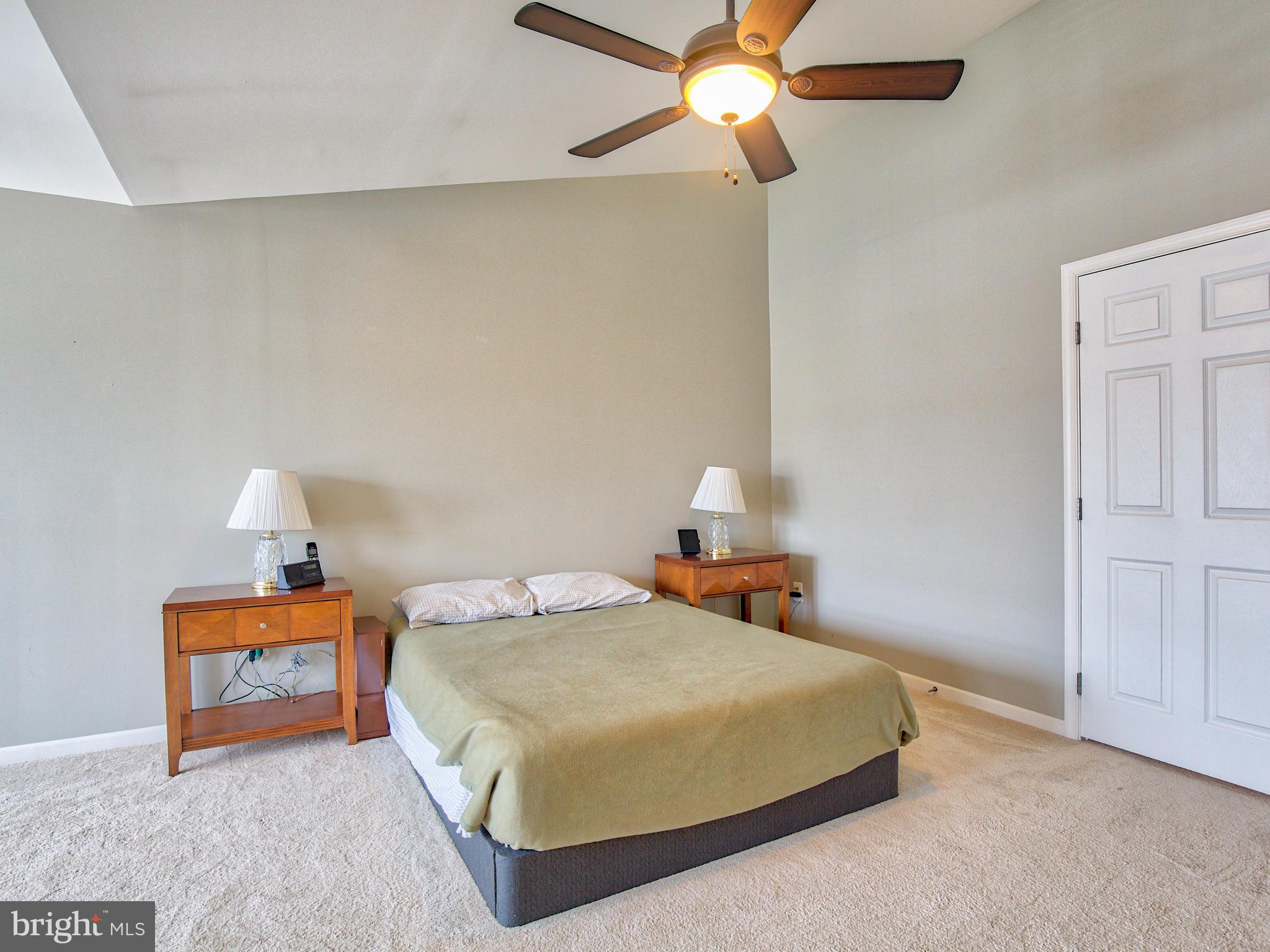 HUNTFIELD - Residential