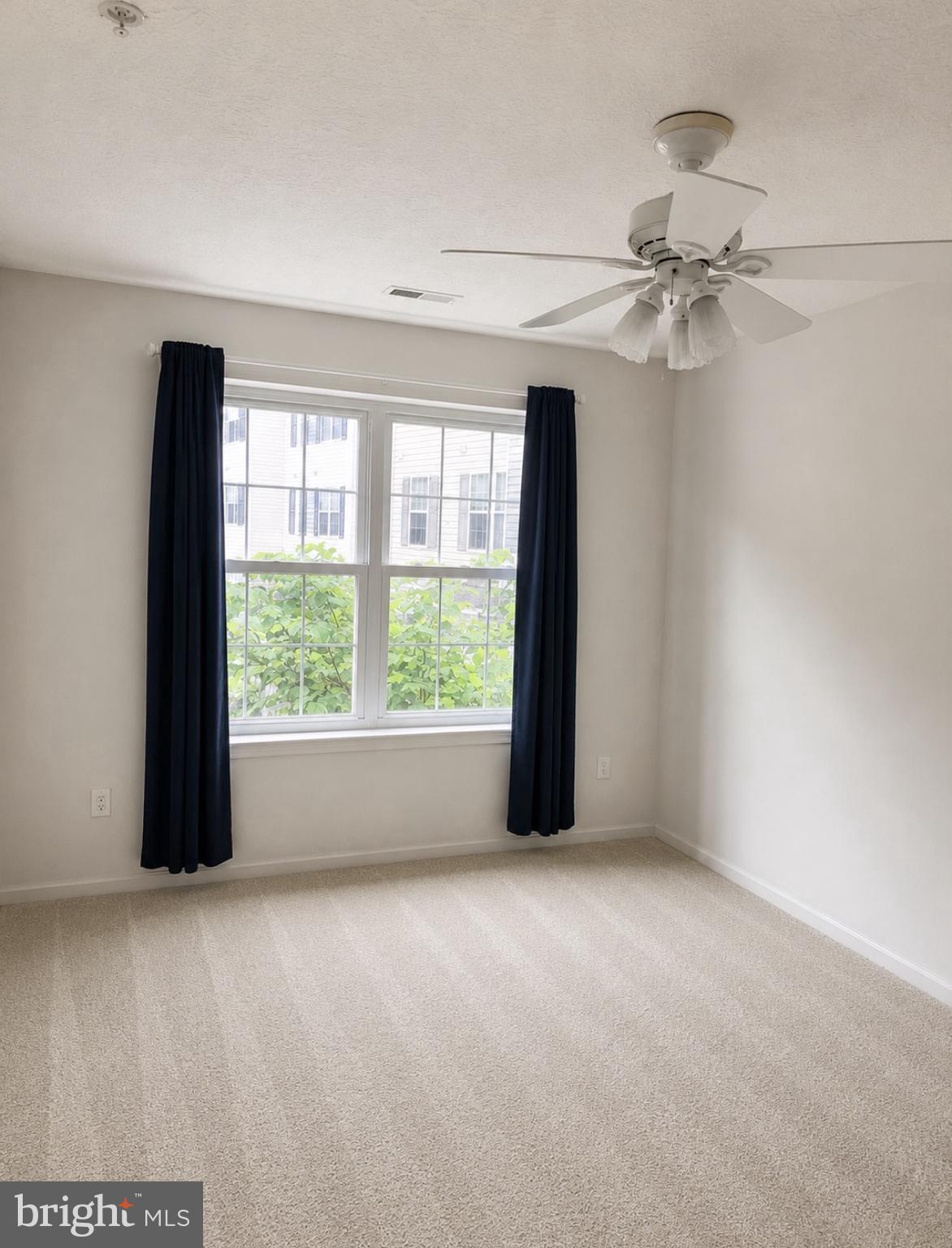 ANNAPOLIS OVERLOOK - Residential