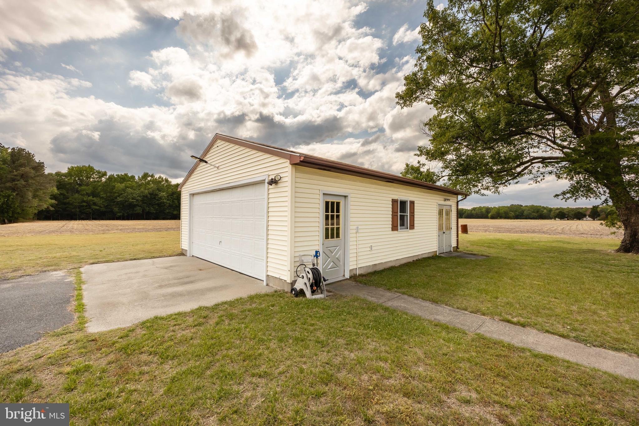 4258 SMITH ROAD