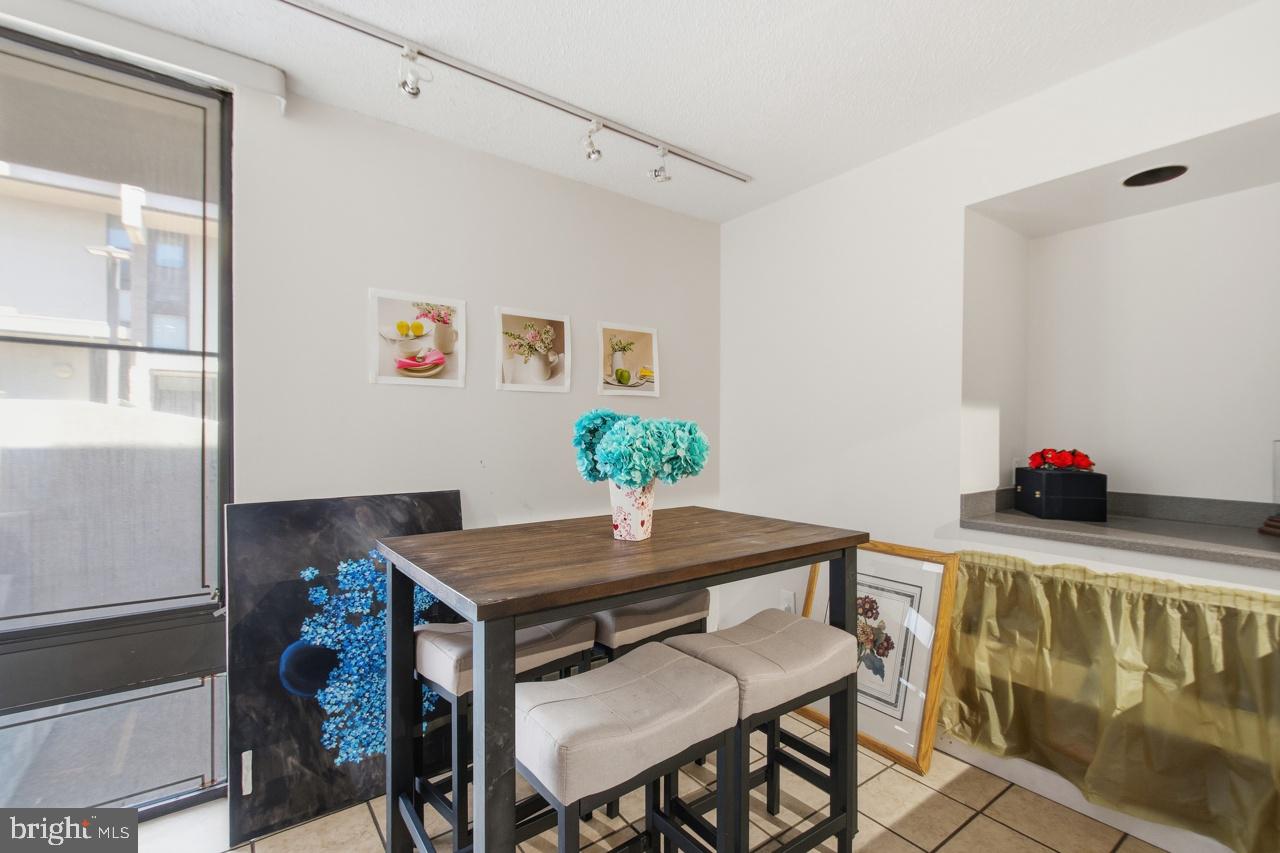 COLD SPRING NEWTOWN - Residential