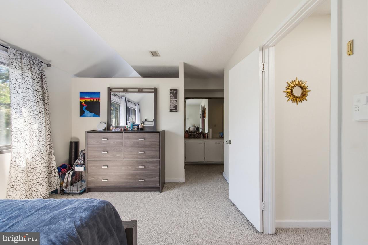 COLD SPRING NEWTOWN - Residential