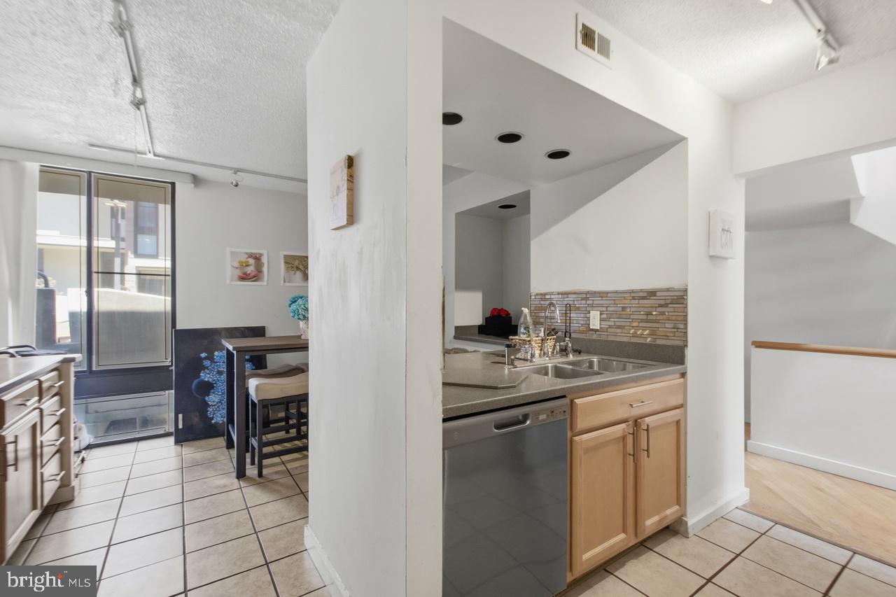 COLD SPRING NEWTOWN - Residential