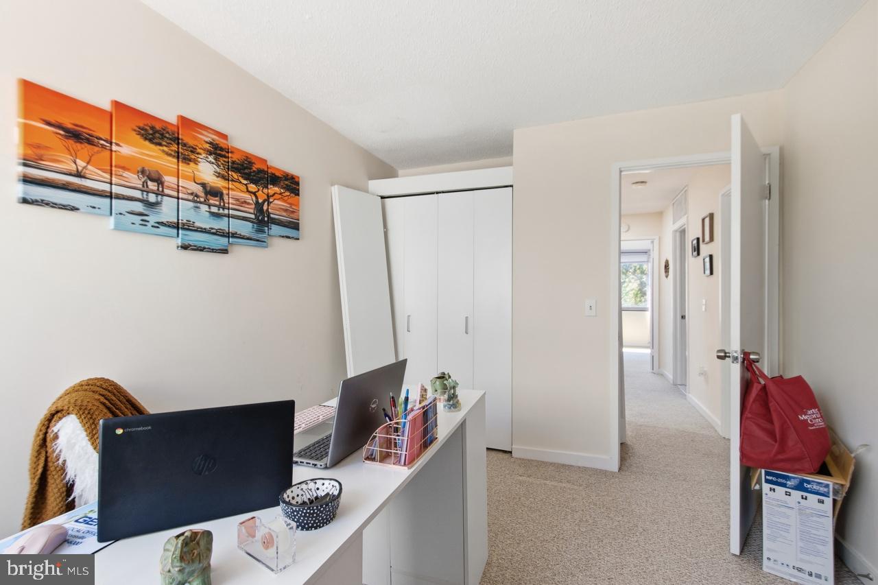 COLD SPRING NEWTOWN - Residential