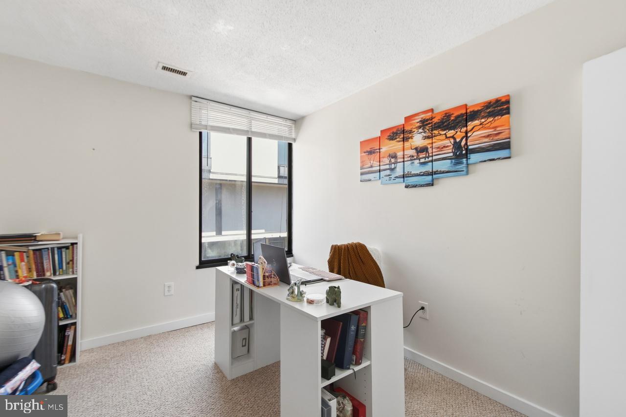 COLD SPRING NEWTOWN - Residential