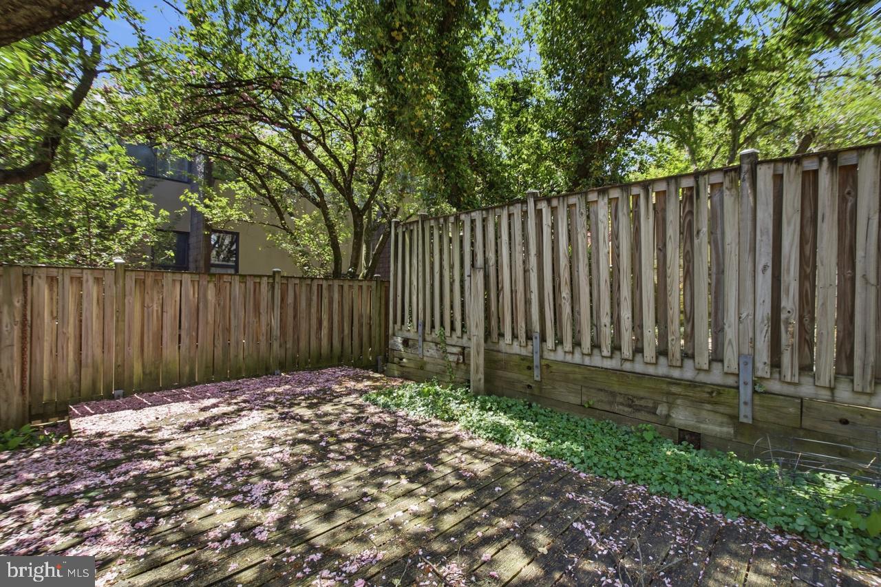 COLD SPRING NEWTOWN - Residential