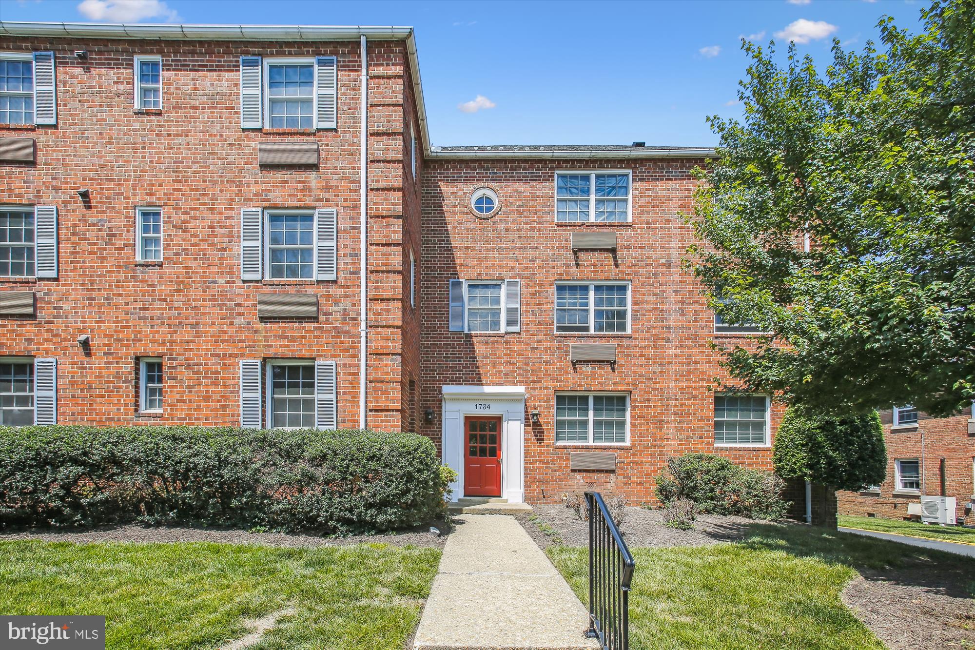 POTOWMACK CROSSING - Residential