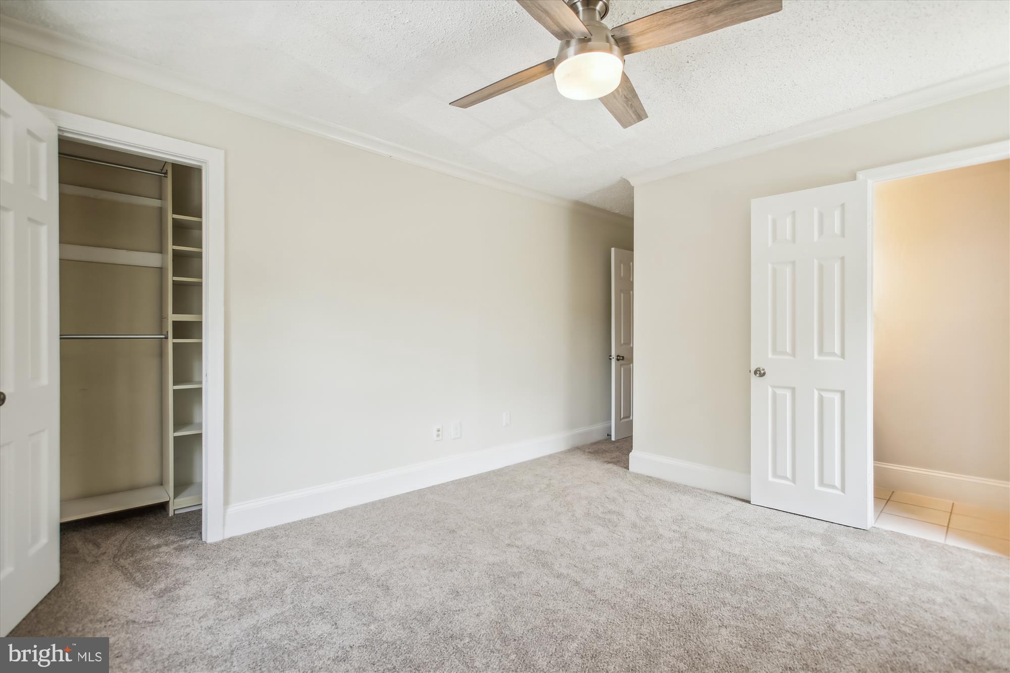 POTOWMACK CROSSING - Residential