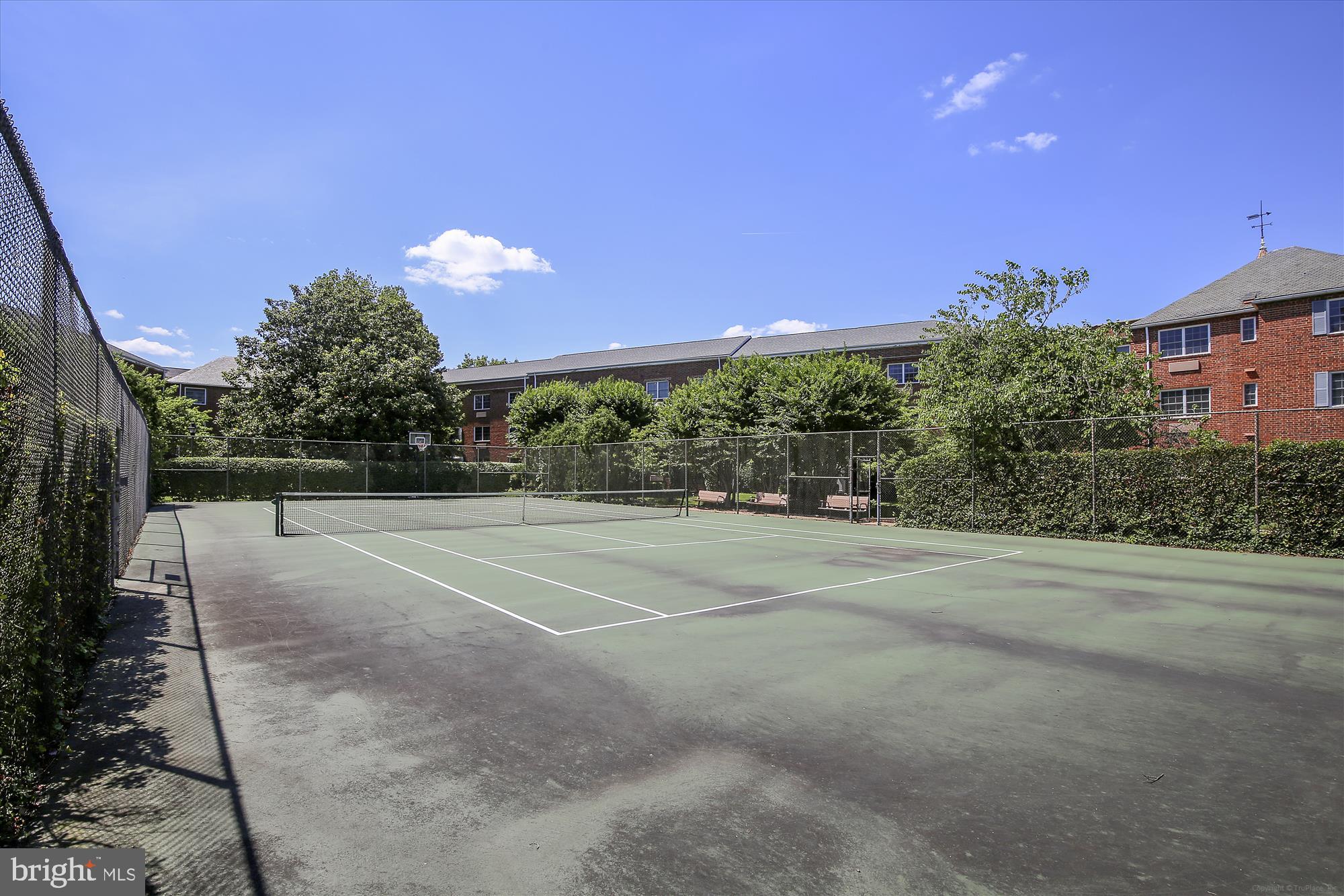 POTOWMACK CROSSING - Residential