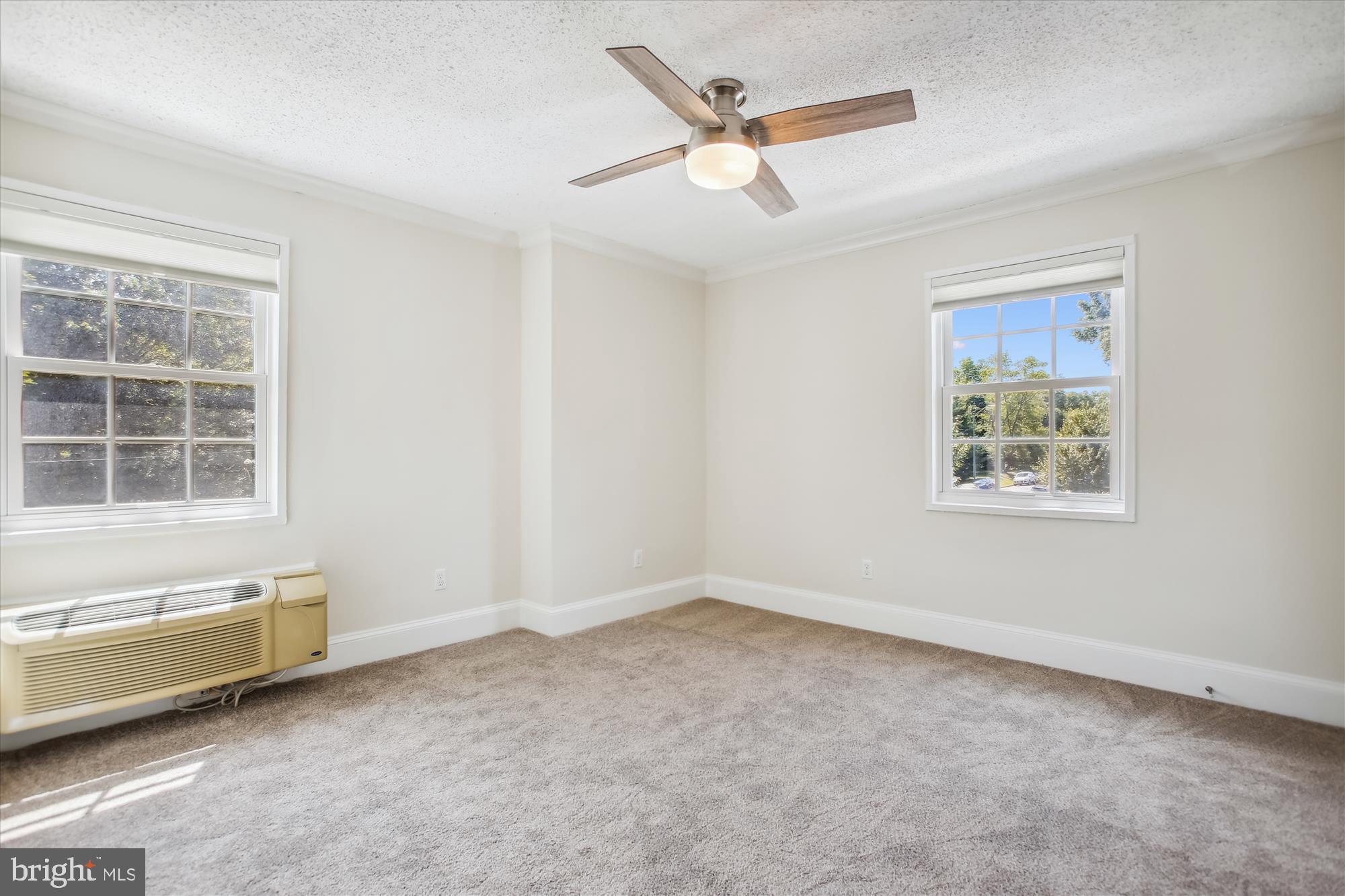 POTOWMACK CROSSING - Residential