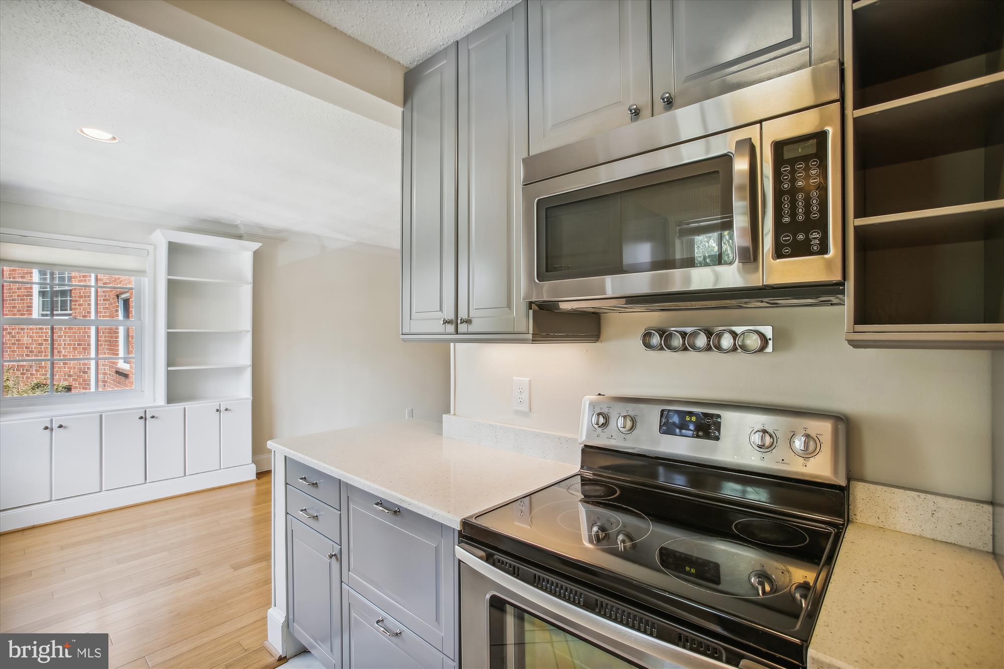 POTOWMACK CROSSING - Residential