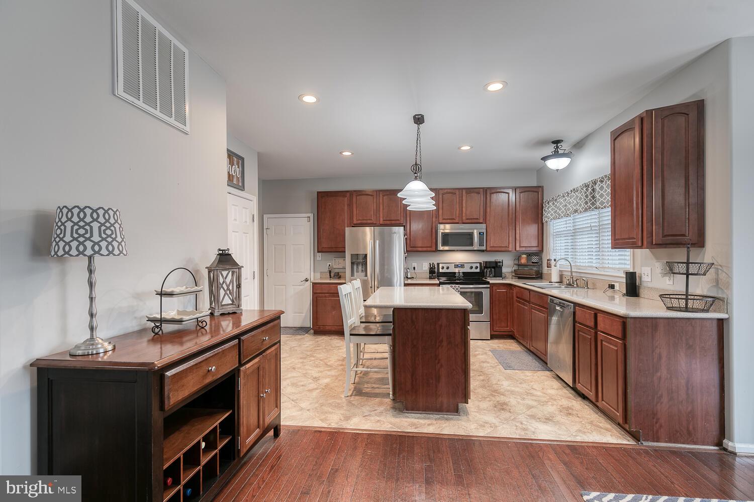 RIVER MEADOWS - Residential