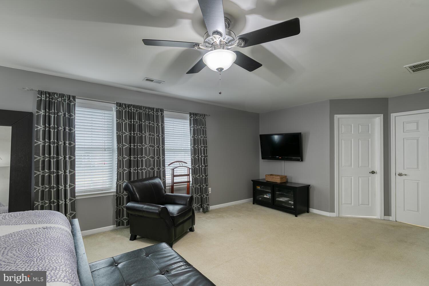 RIVER MEADOWS - Residential