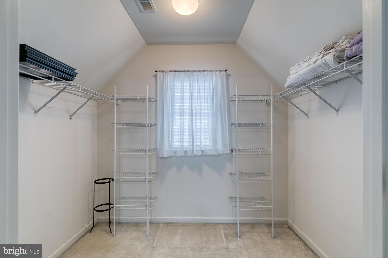 RIVER MEADOWS - Residential