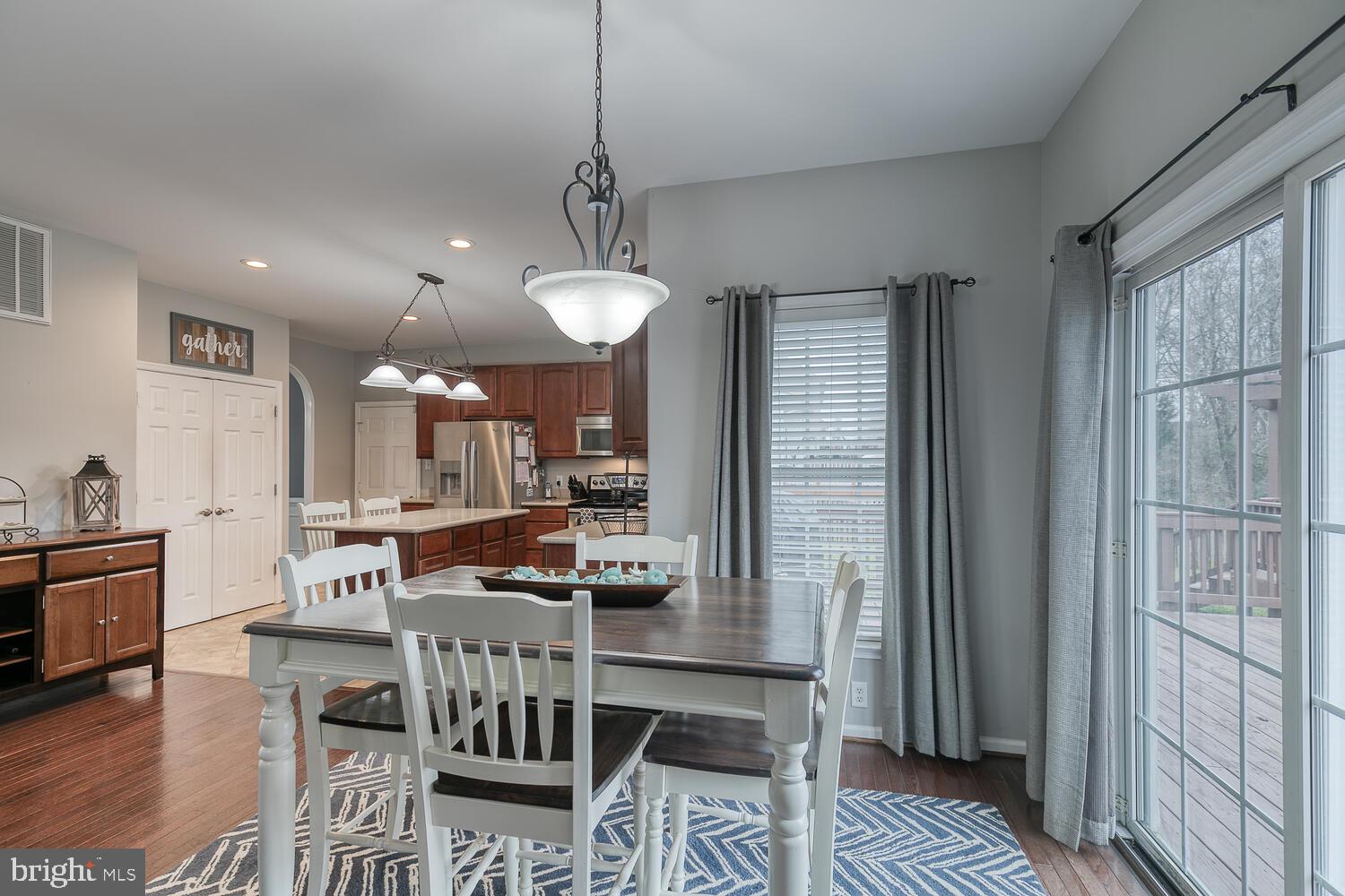 RIVER MEADOWS - Residential