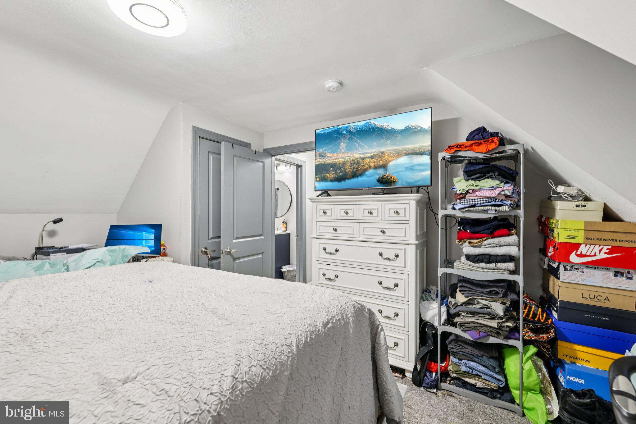 GWYNN OAK SUMMIT - Residential