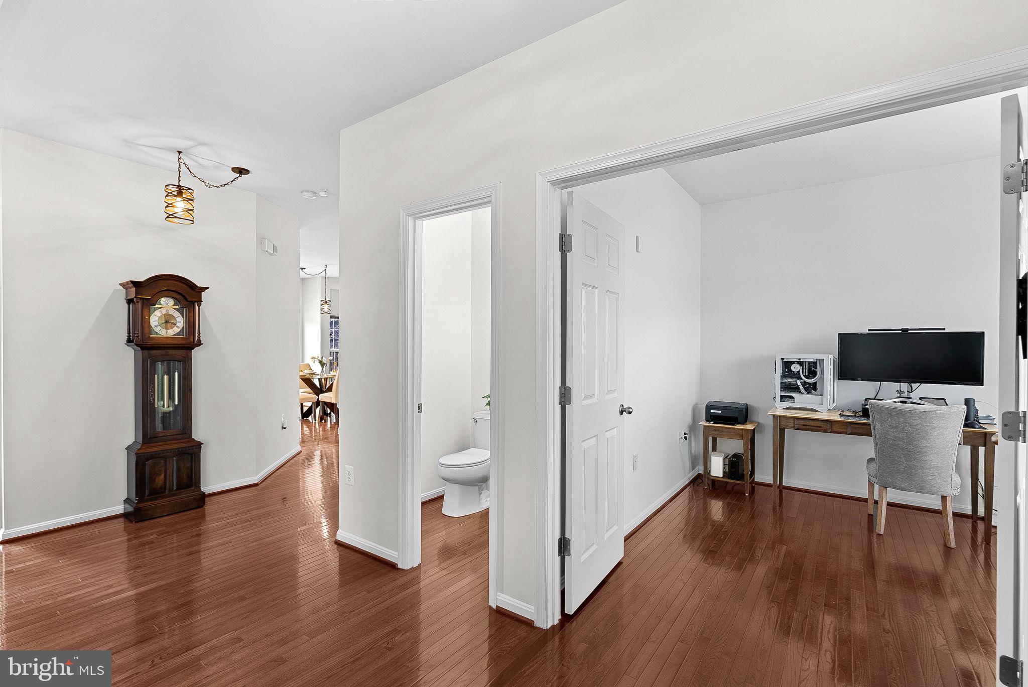 809 DEVONSHIRE CIRCLE