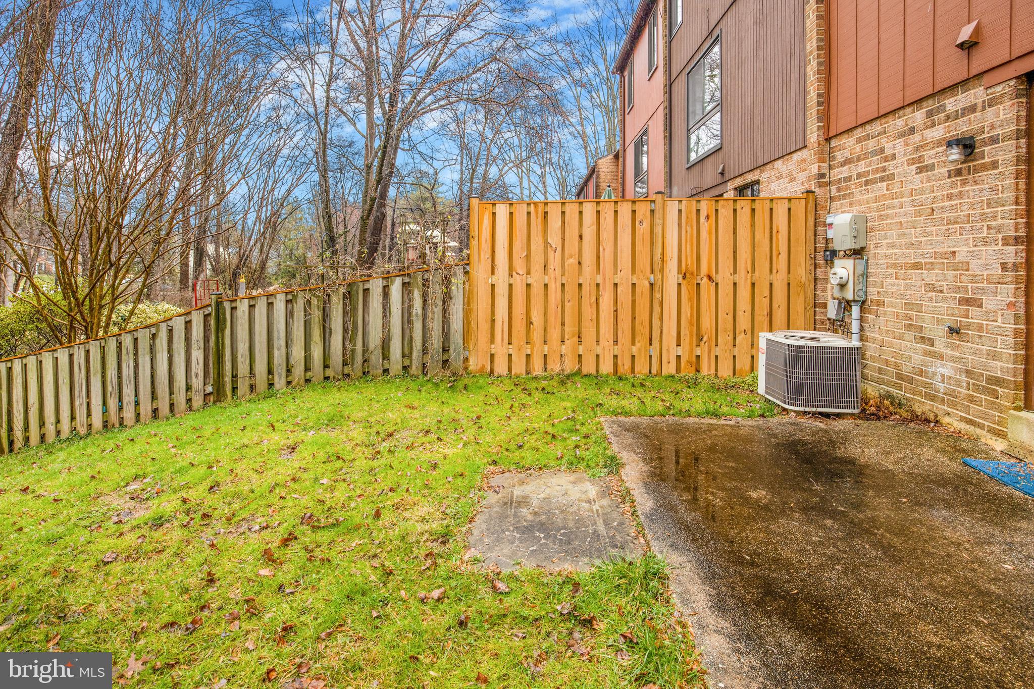 REDLAND STATION - Residential Lease