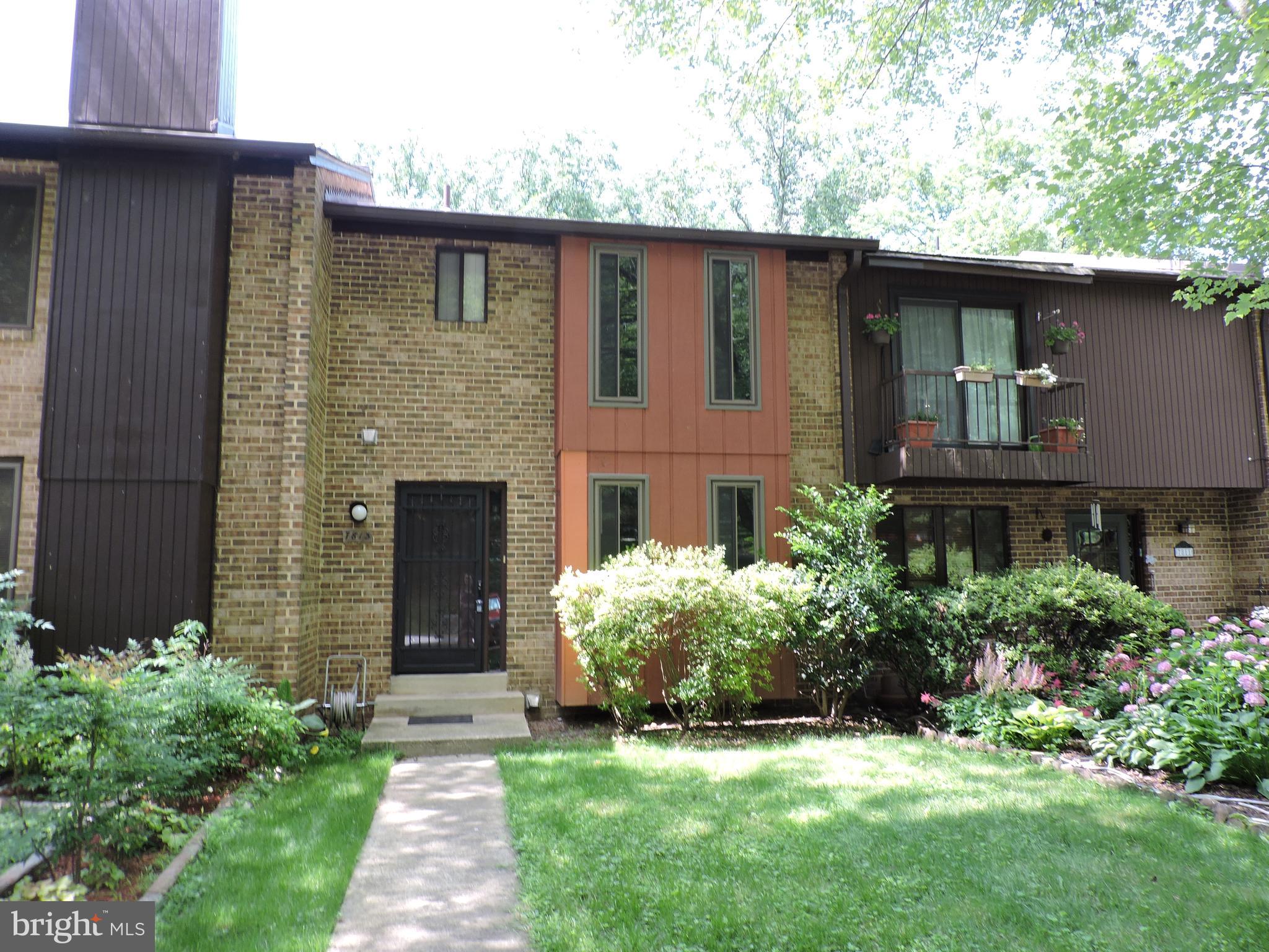 REDLAND STATION - Residential Lease