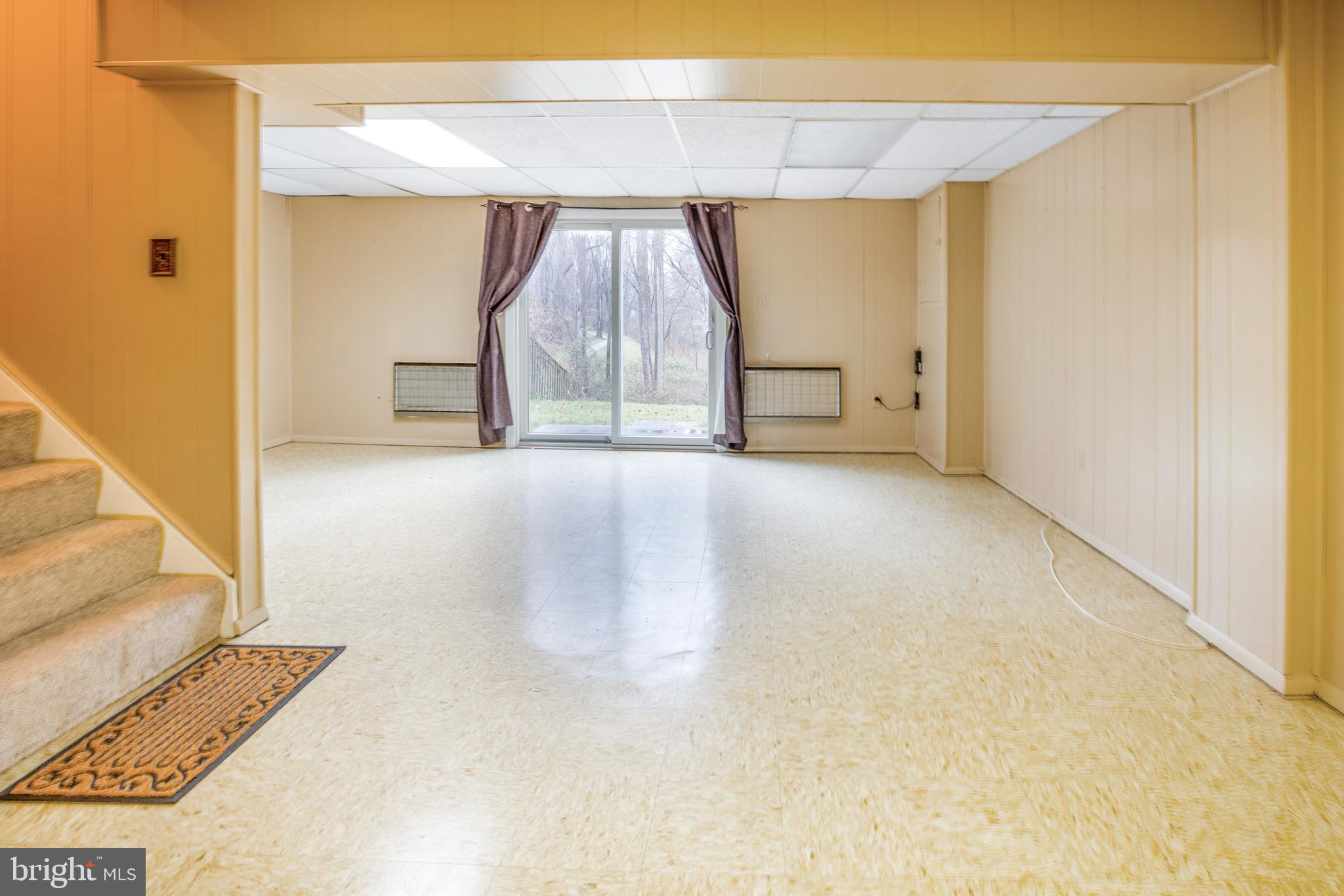 REDLAND STATION - Residential Lease