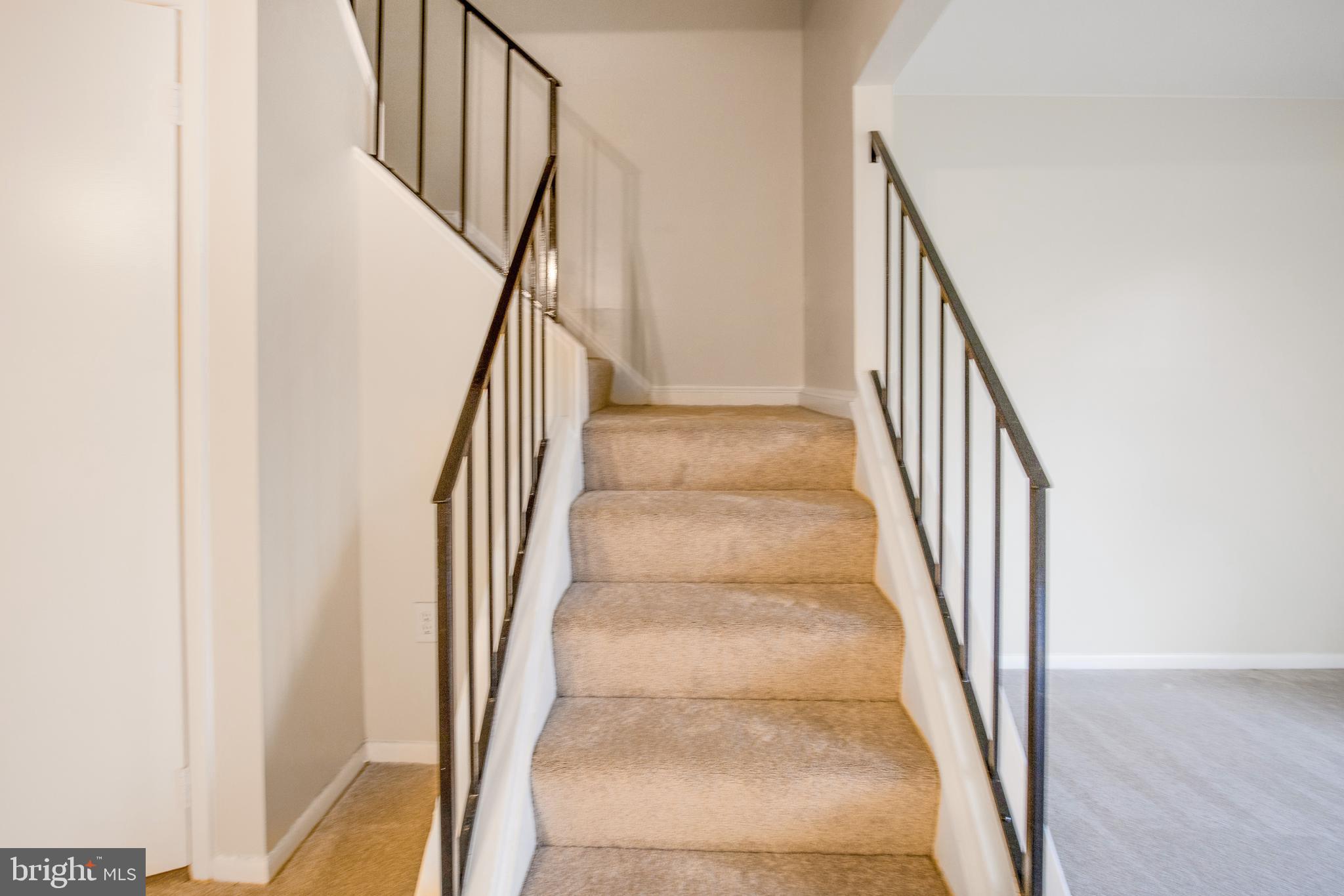 REDLAND STATION - Residential Lease