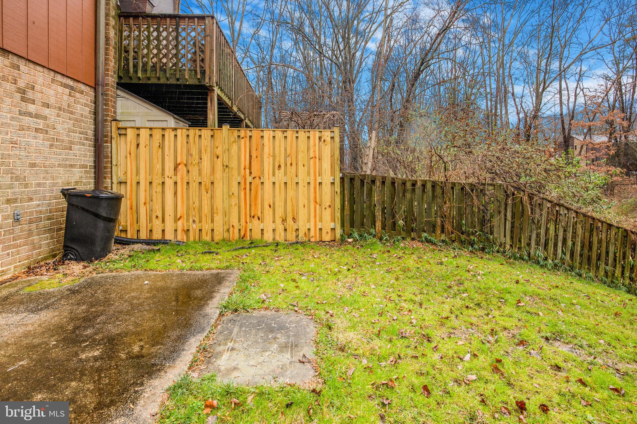 REDLAND STATION - Residential Lease