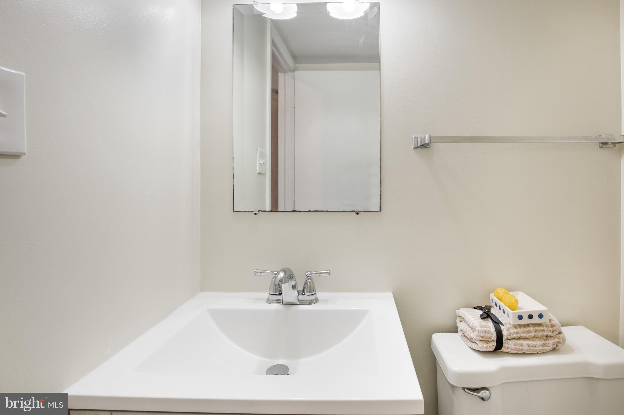 REDLAND STATION - Residential Lease