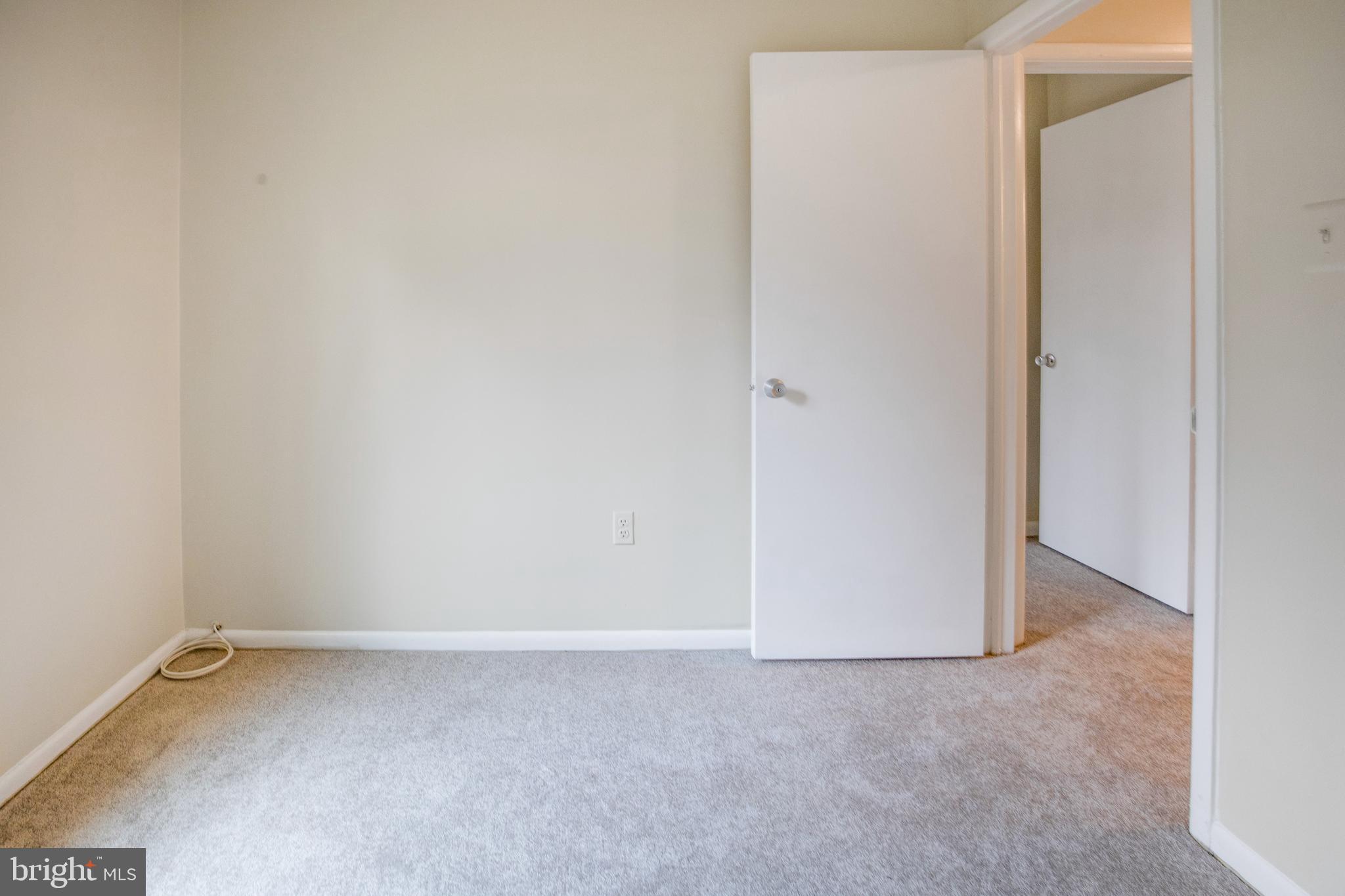 REDLAND STATION - Residential Lease