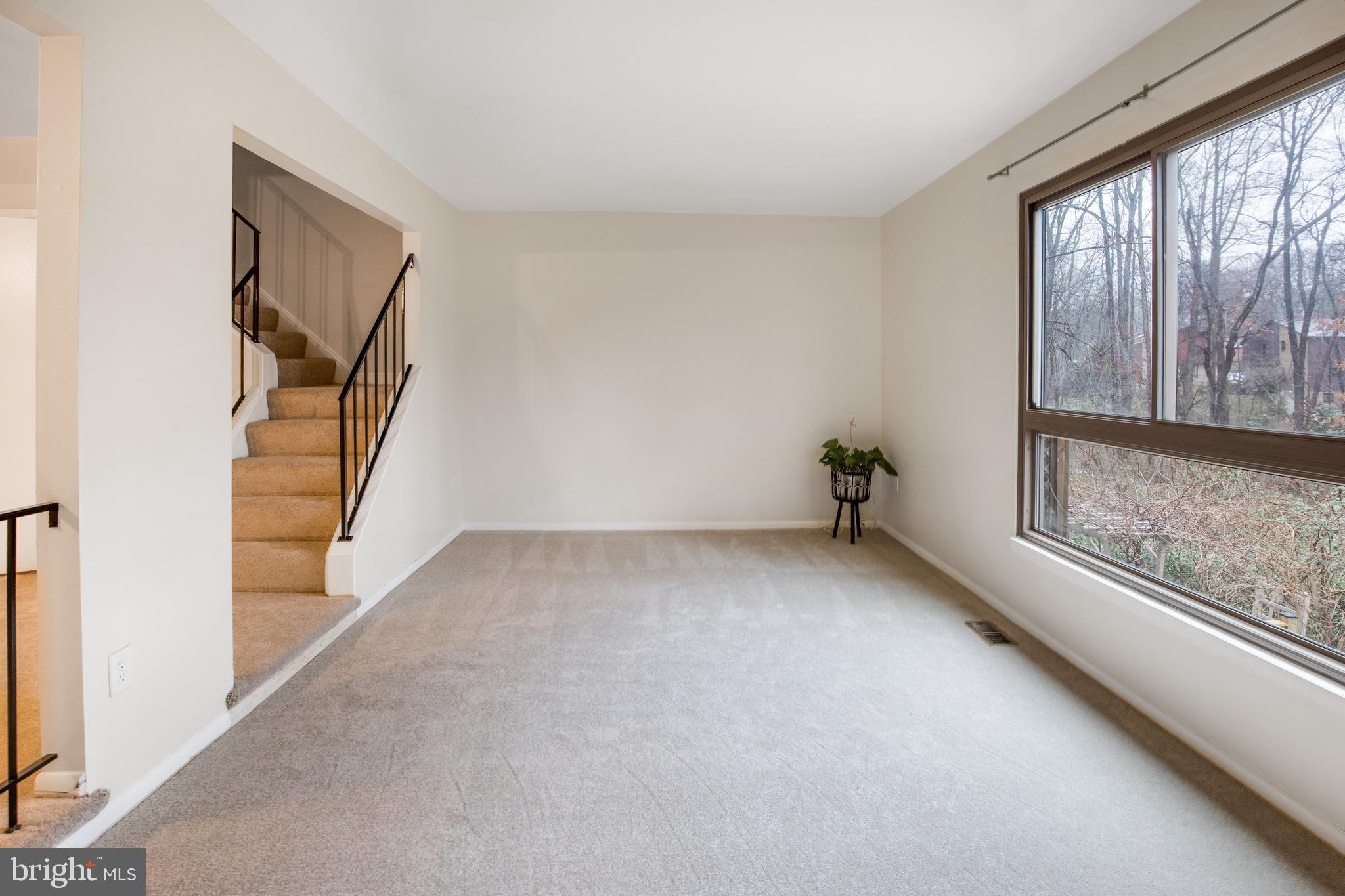 REDLAND STATION - Residential Lease