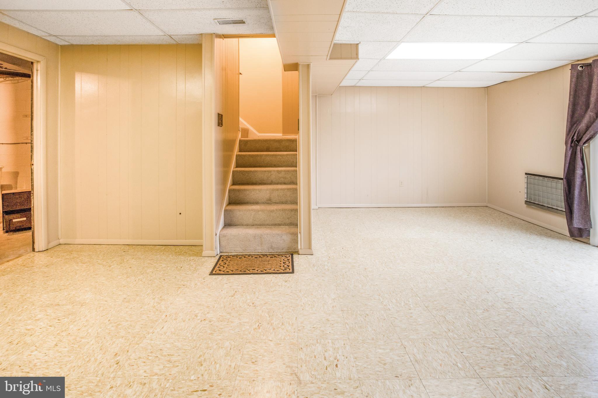 REDLAND STATION - Residential Lease