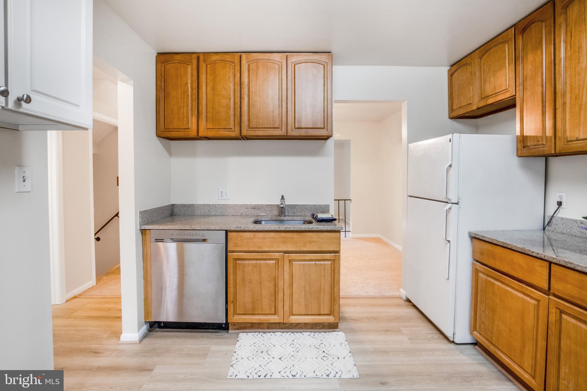 REDLAND STATION - Residential Lease