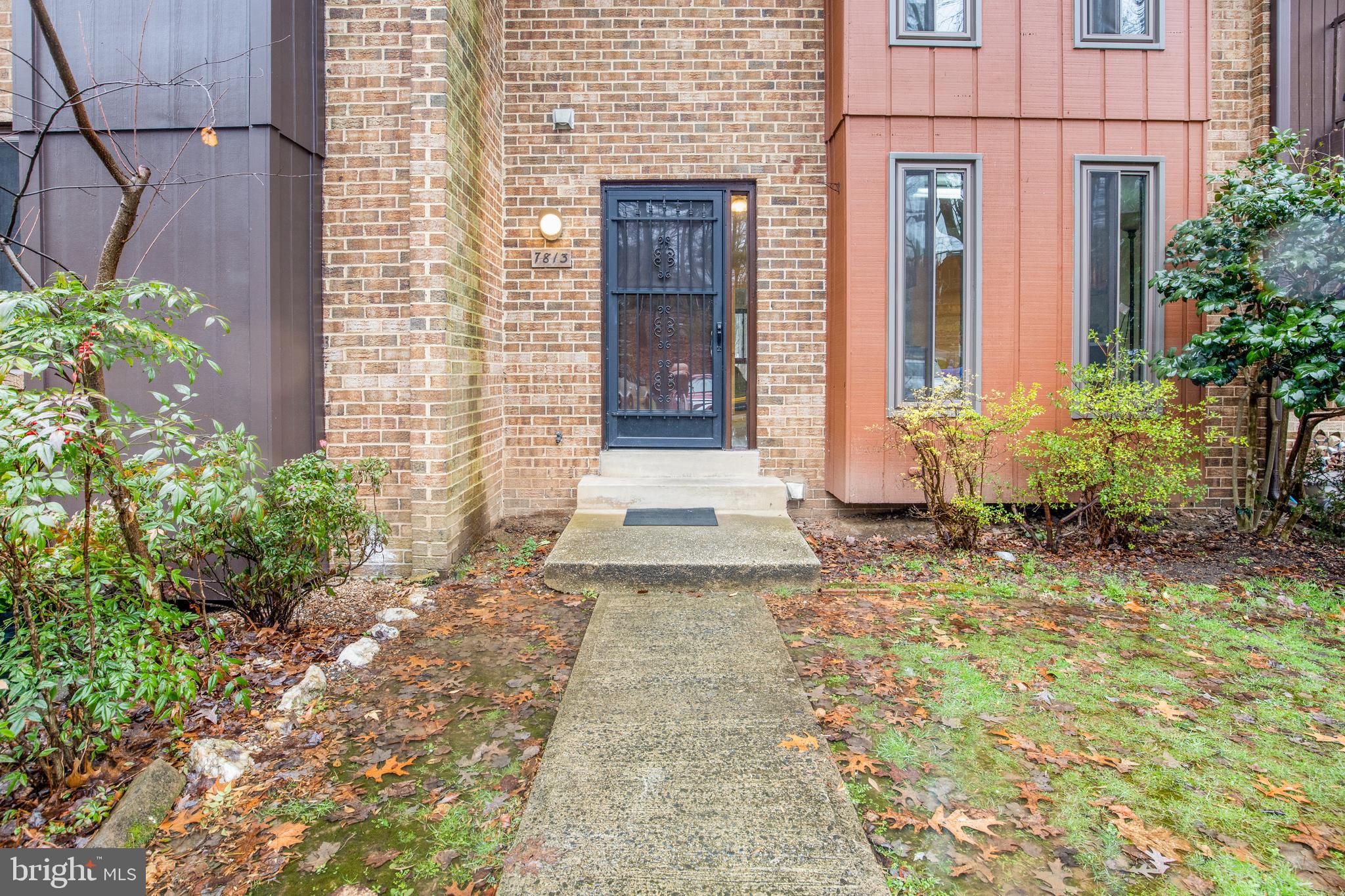 REDLAND STATION - Residential Lease