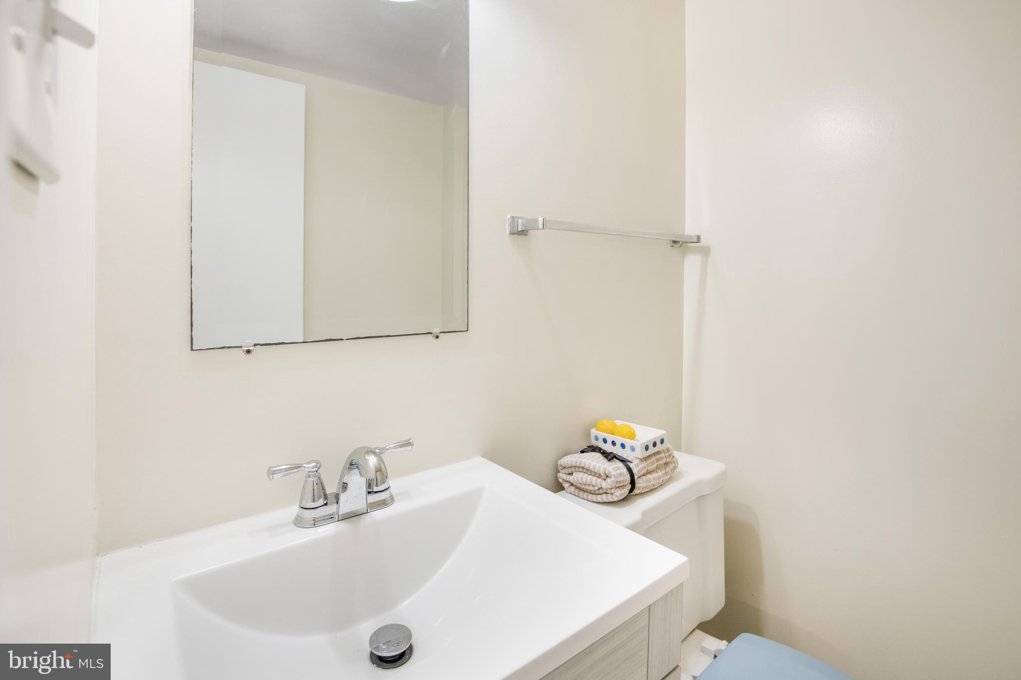 REDLAND STATION - Residential Lease