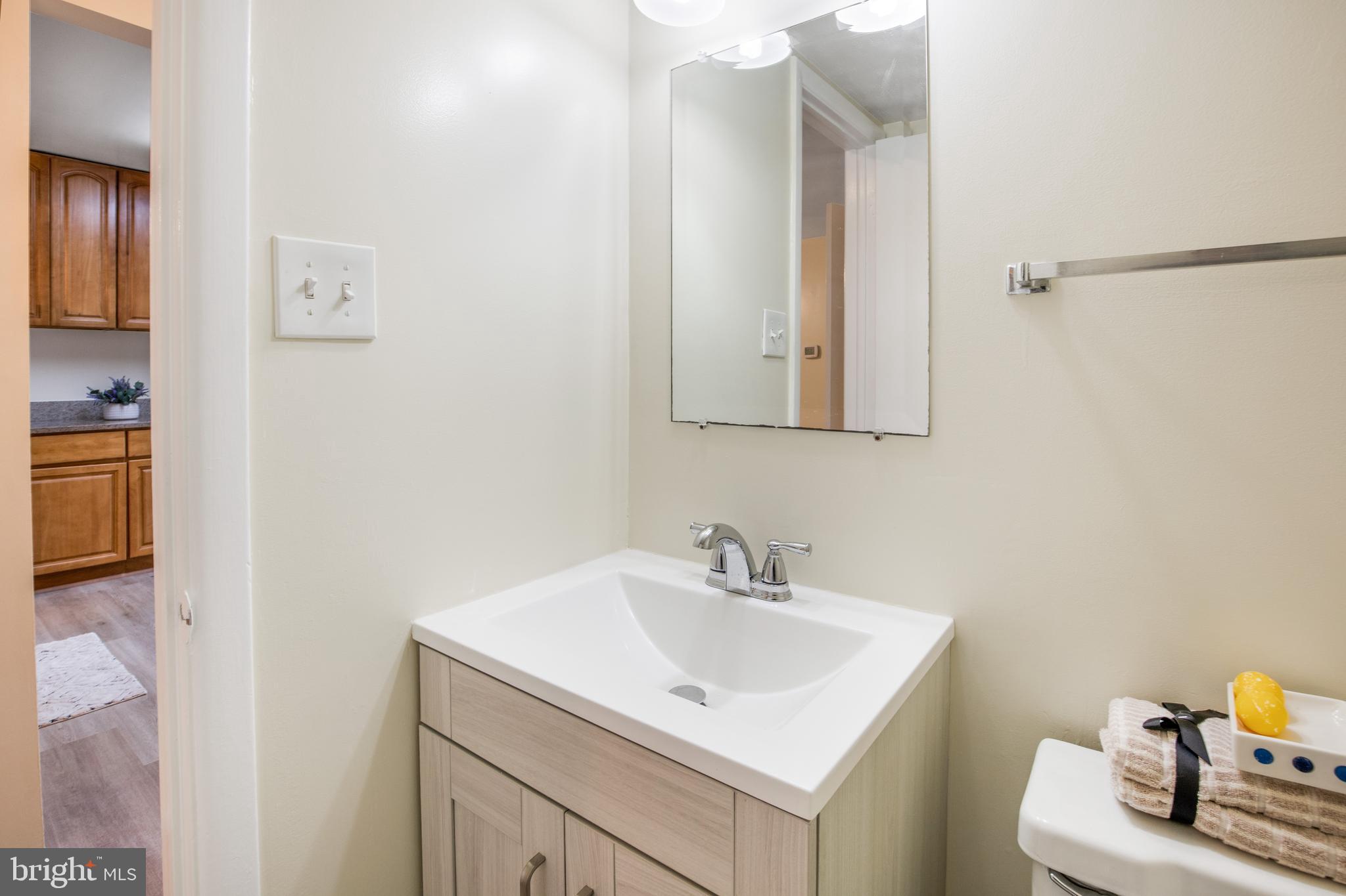 REDLAND STATION - Residential Lease