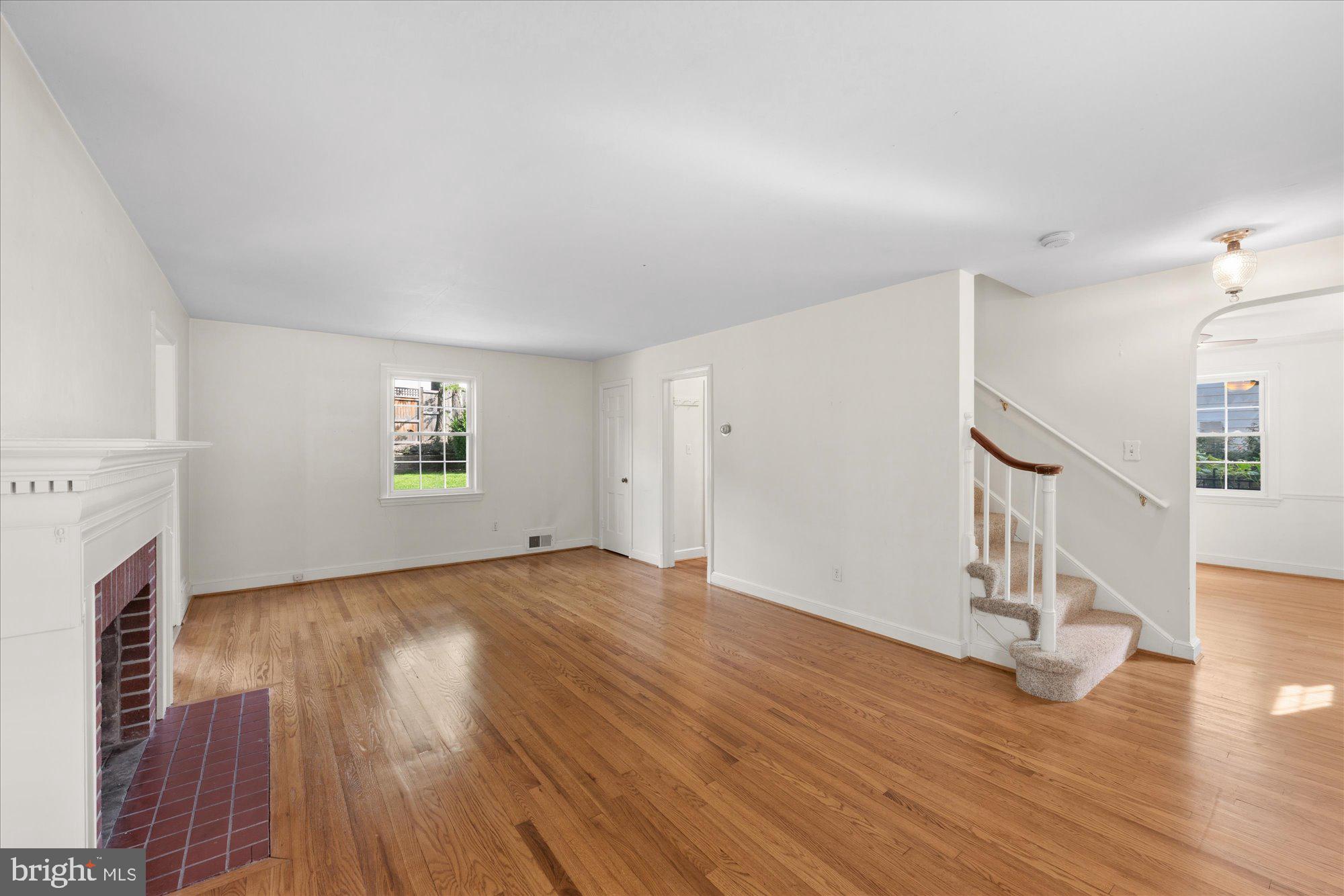 5525 15TH STREET N
