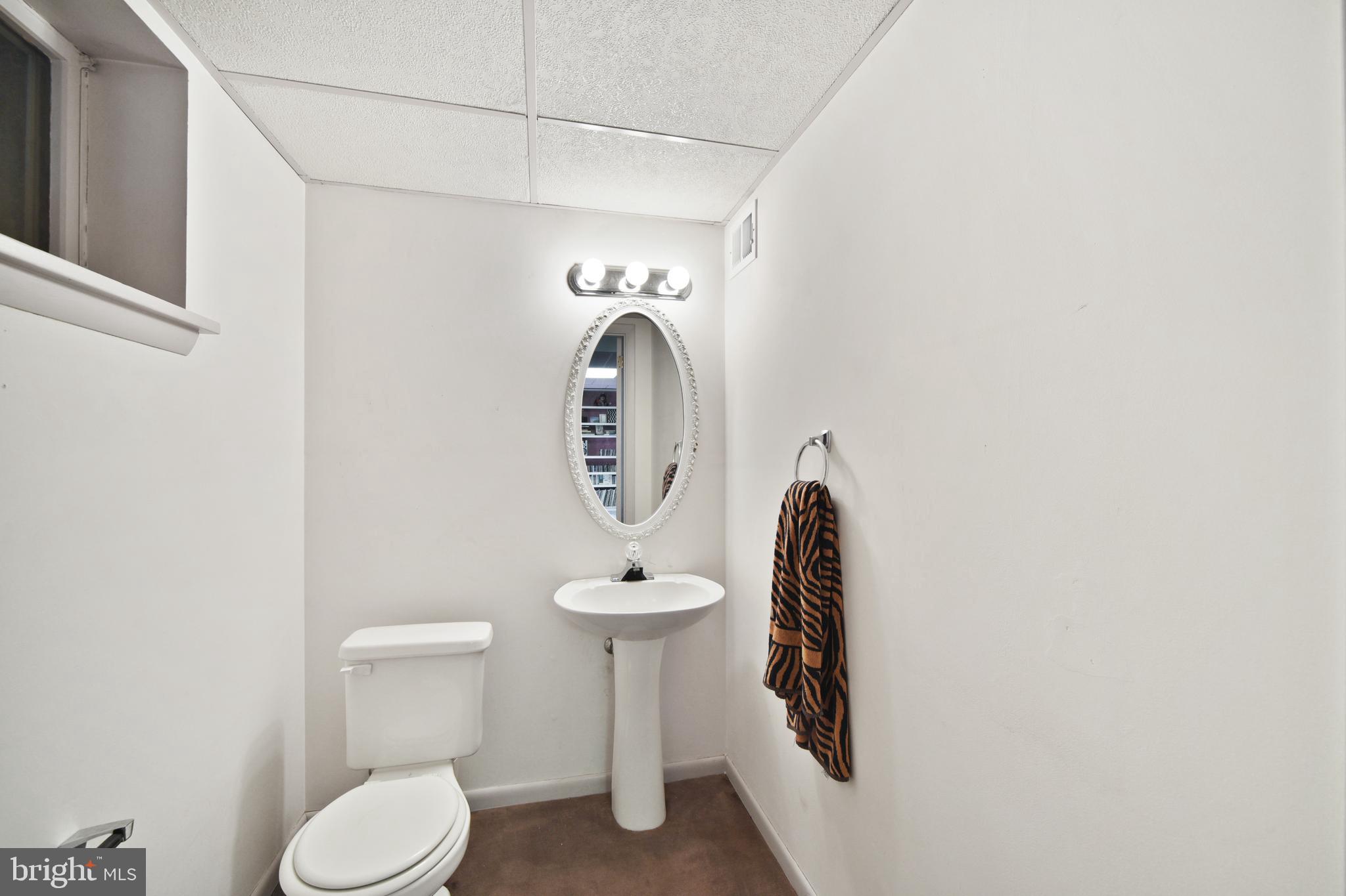 ADVOCATE HILL FARMS - Residential