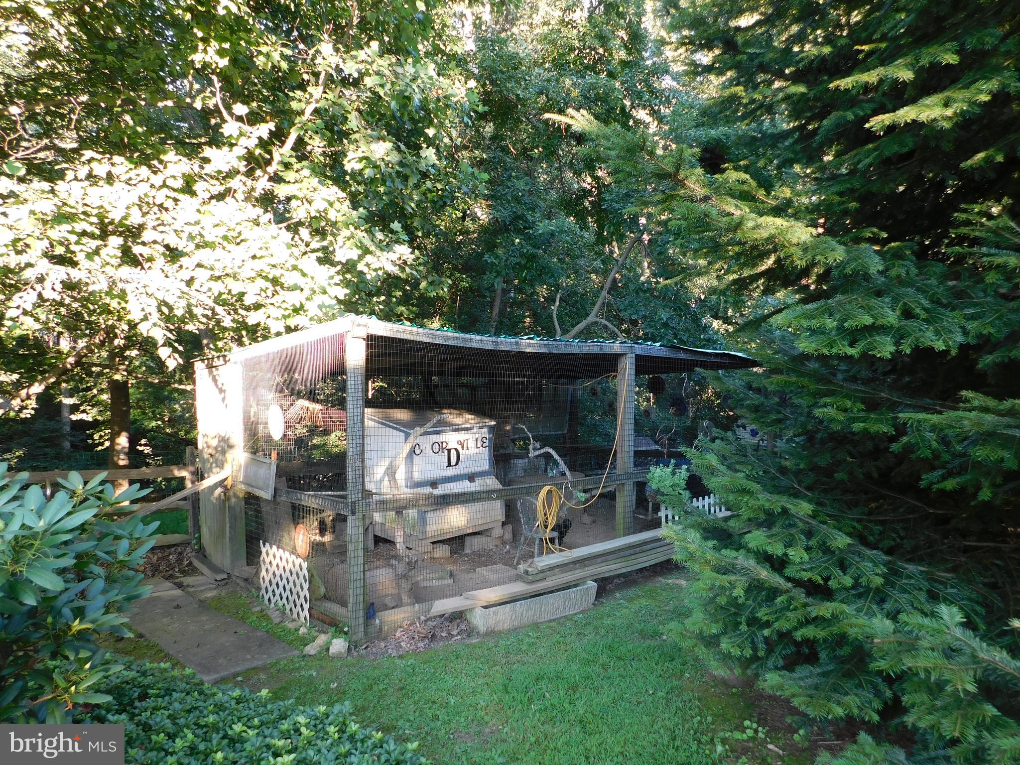 ADVOCATE HILL FARMS - Residential