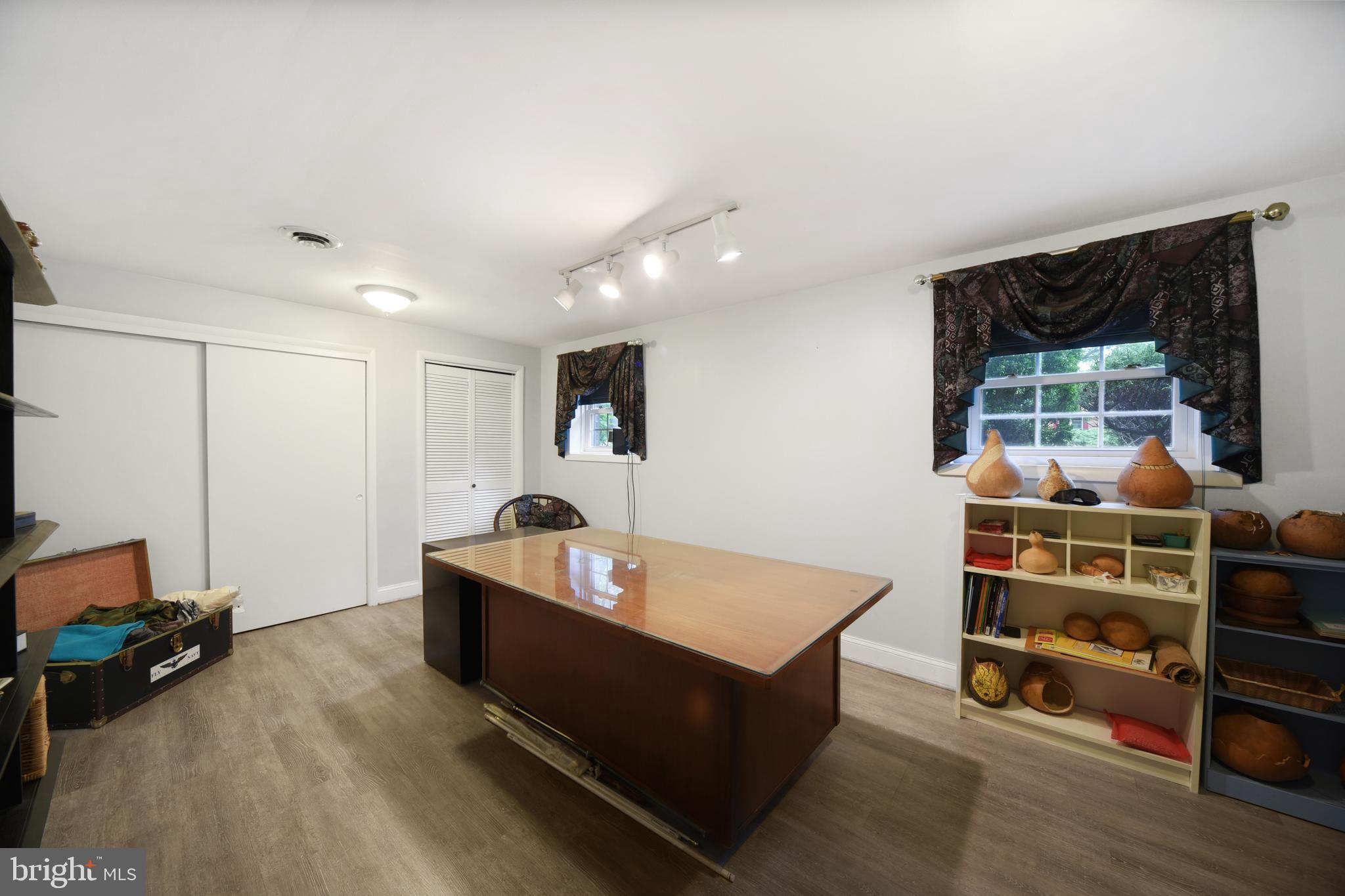 ADVOCATE HILL FARMS - Residential