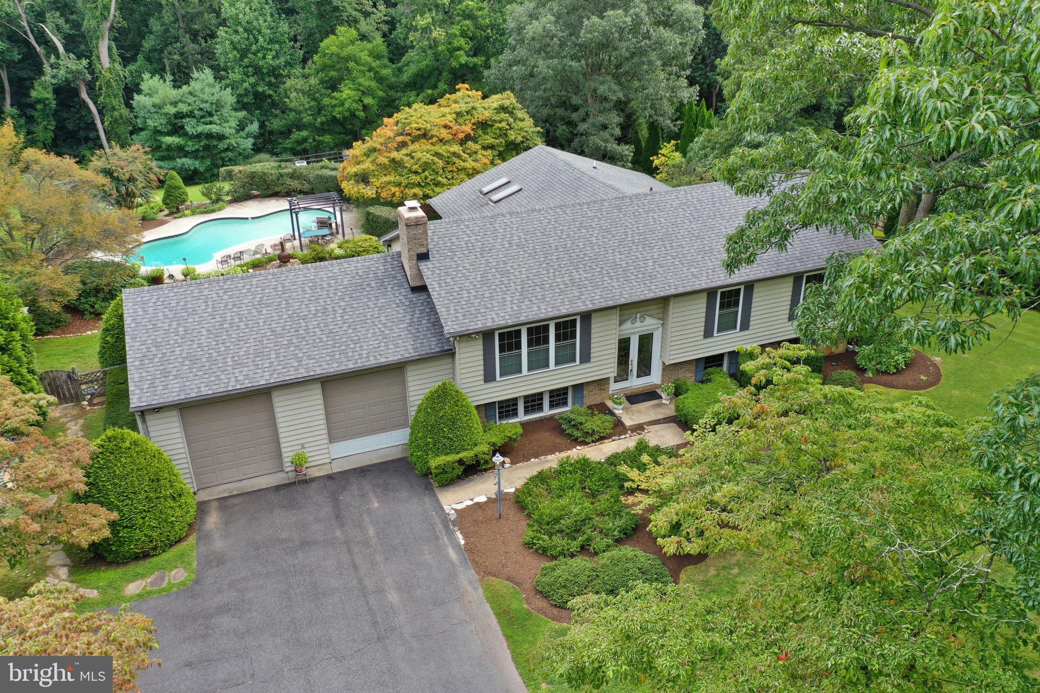 ADVOCATE HILL FARMS - Residential